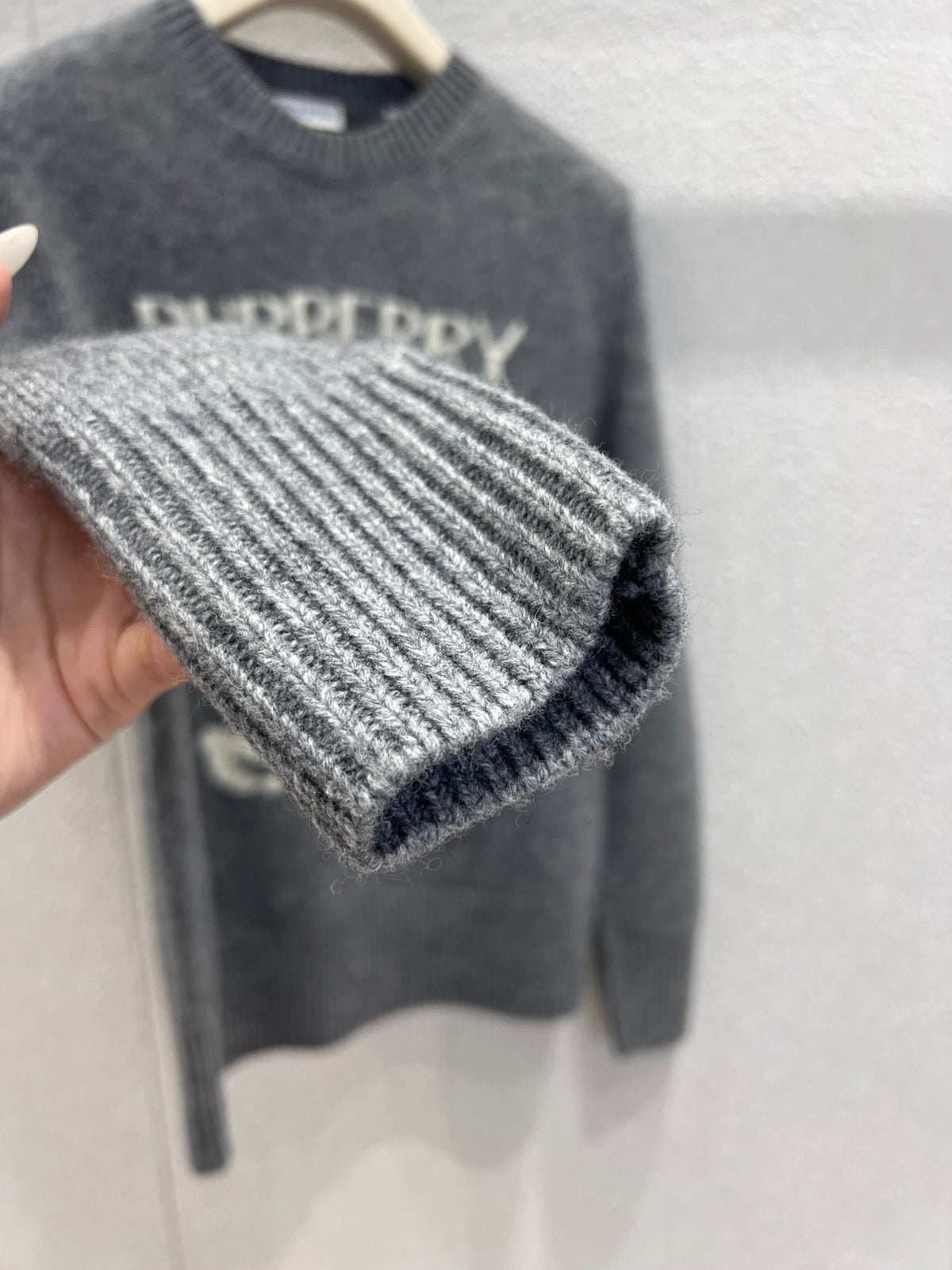 Burberry 25 Sweater Gray White Wool Cashmere