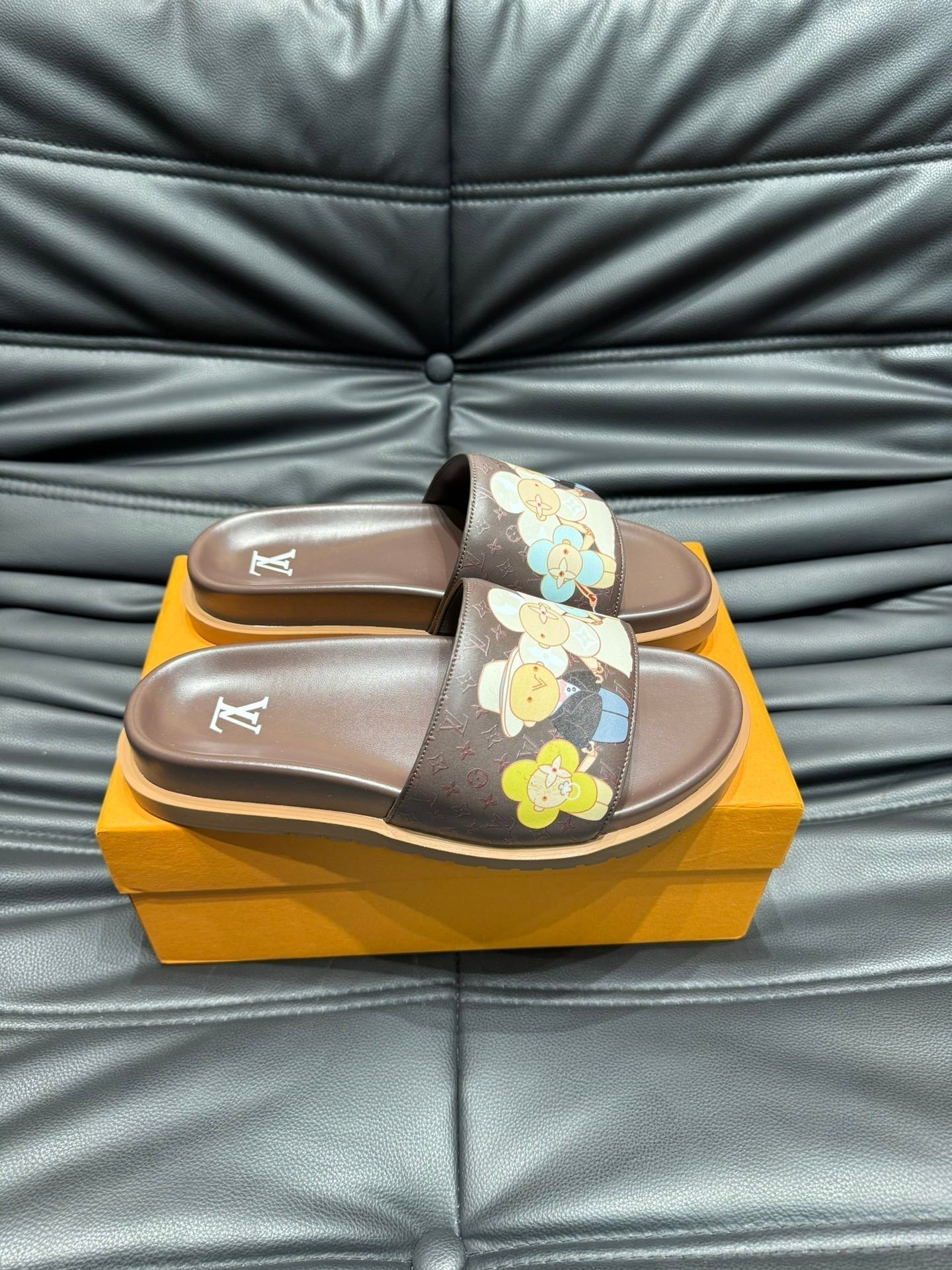 LV SLIPPERS IN CHOCOLATE BROWN MONOGRAM CALFSKIN