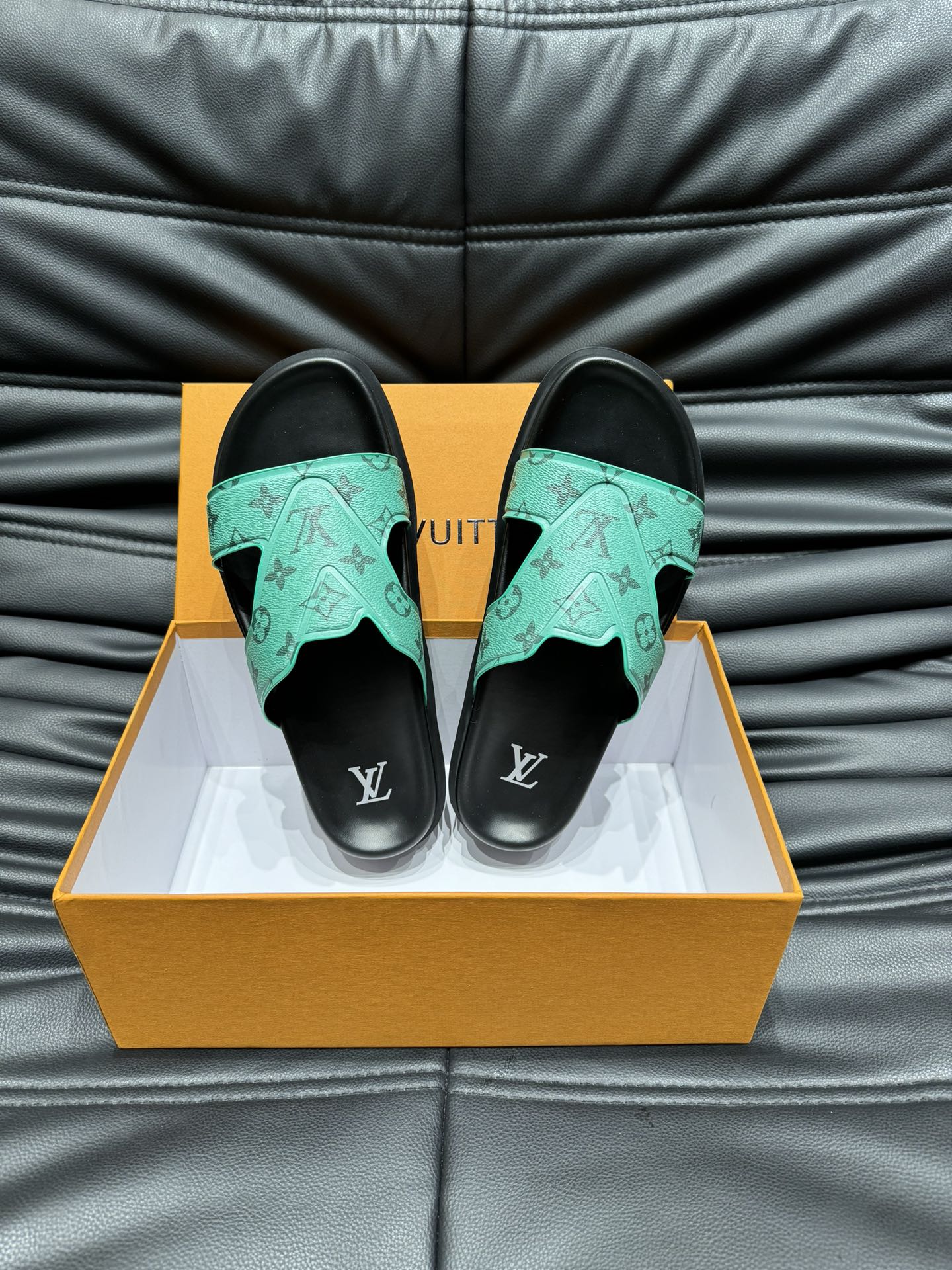 LV OASIS MULE IN SEA GREEN MONOGRAM CALFSKIN