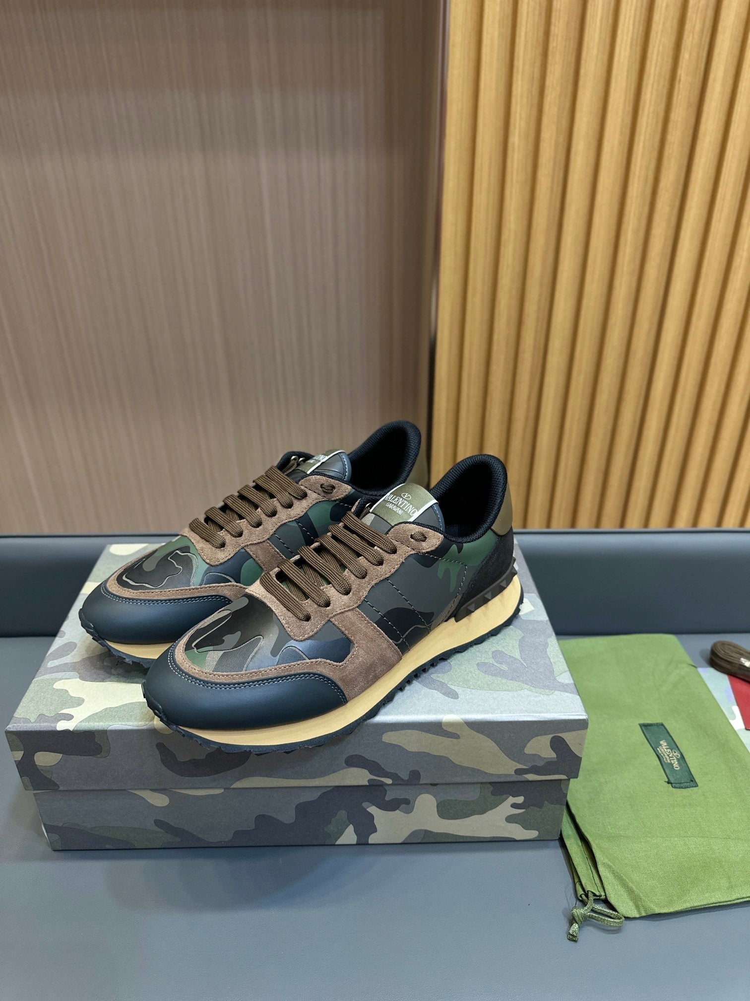 VT 25 Rockrunner Sneaker Camouflage  Sheepskin 349044