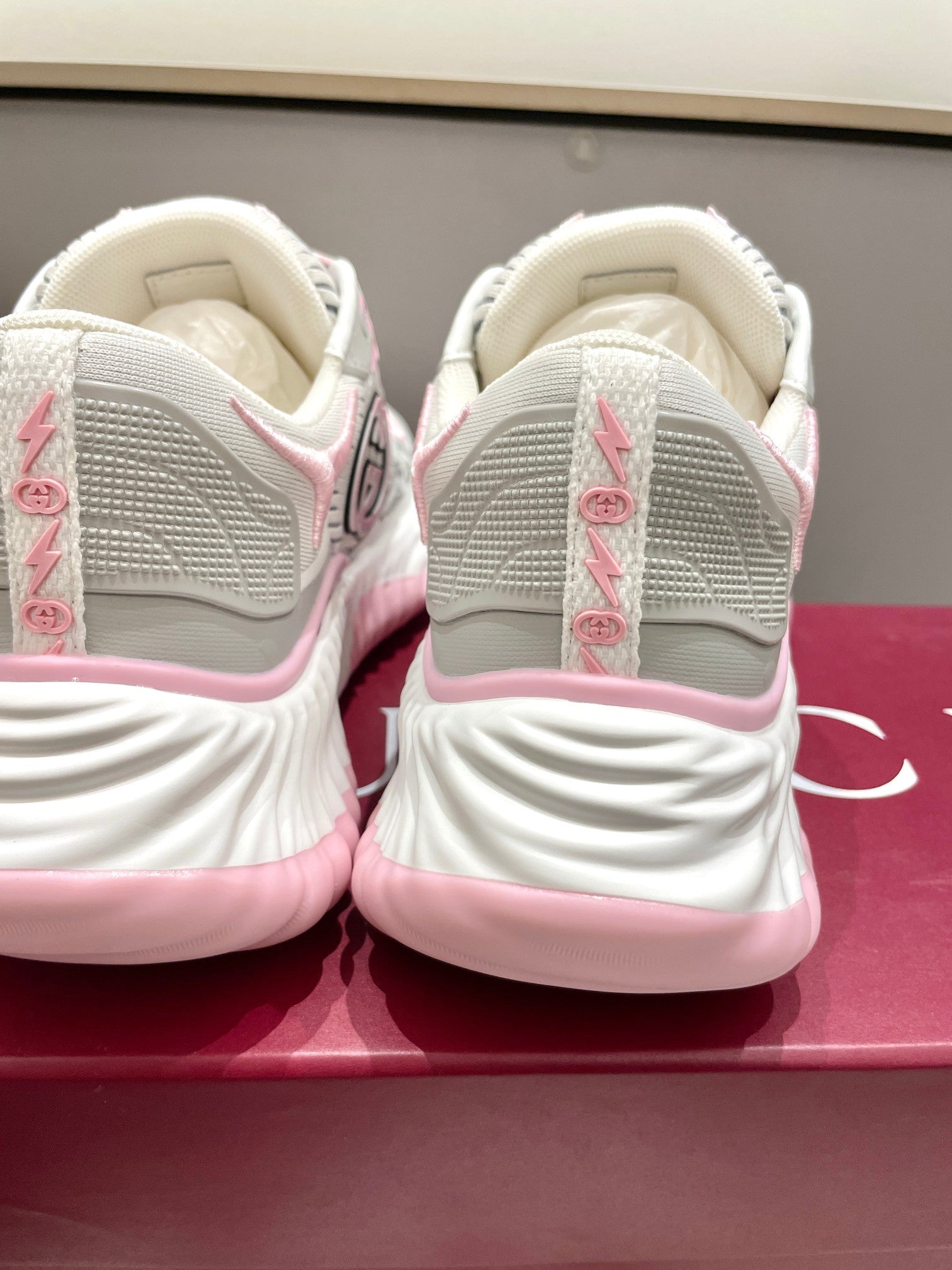 GG 26 Casual Sneakers Gray Pink Mesh Cowhide 632858
