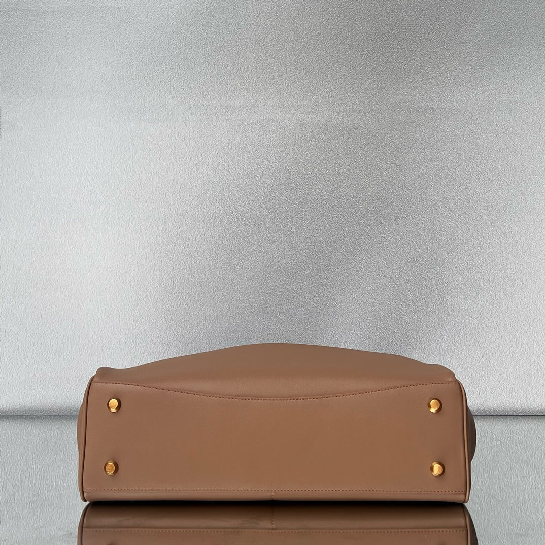 Balenciaga Large Bag 40 Rich Brown Calfskin Gold Hardware