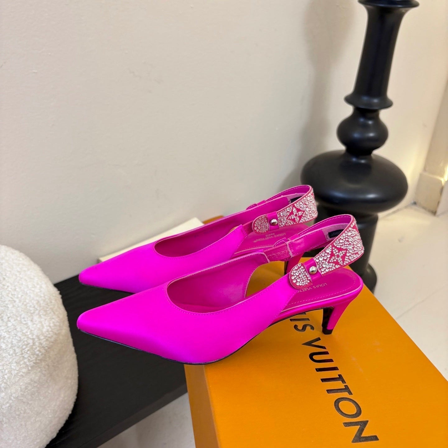 LV 26ss Legacy Slingback 60 Hot Pink Silk 627245