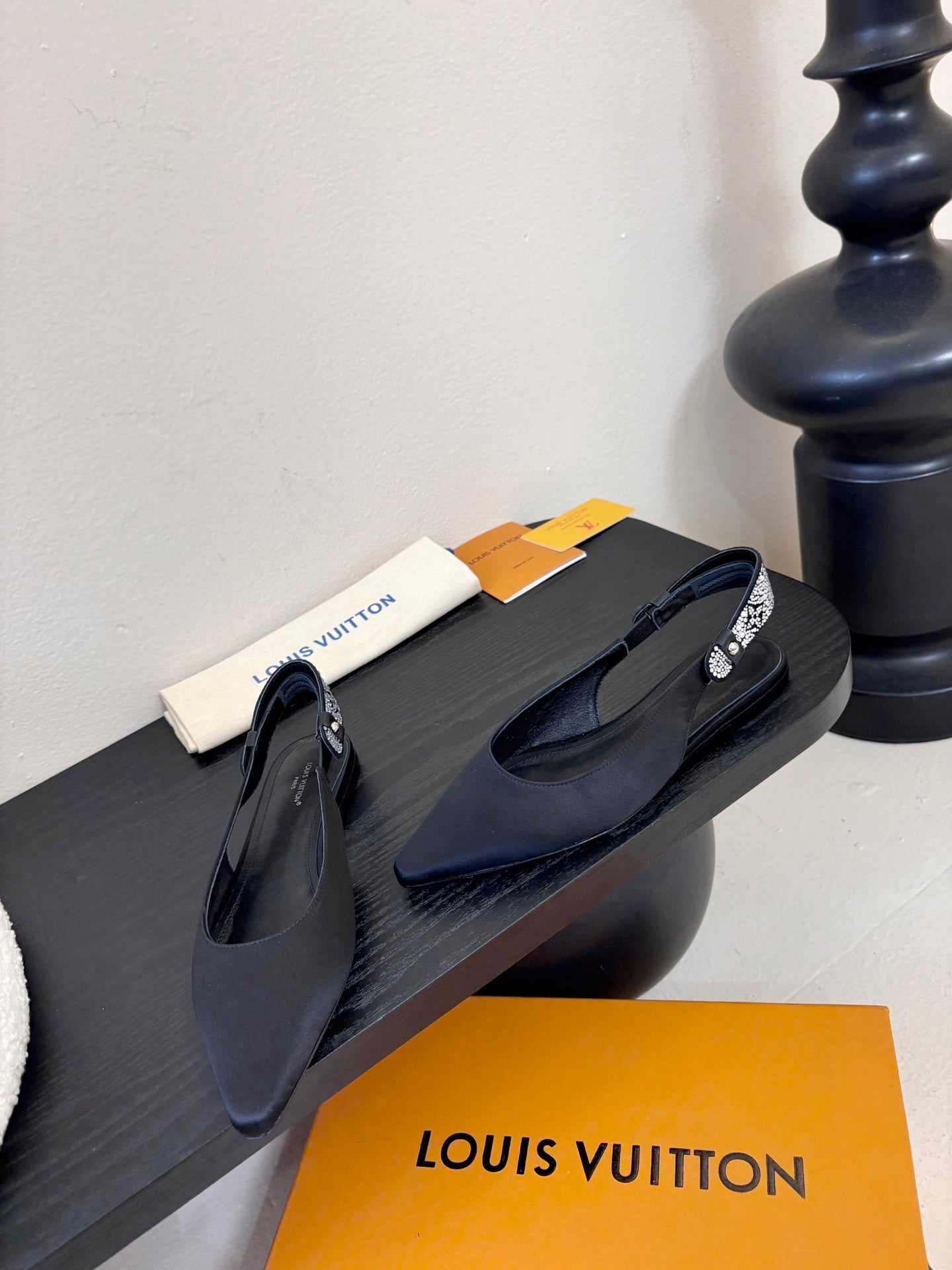 LV 26ss Legacy Slingback Flat Black Silk 627249