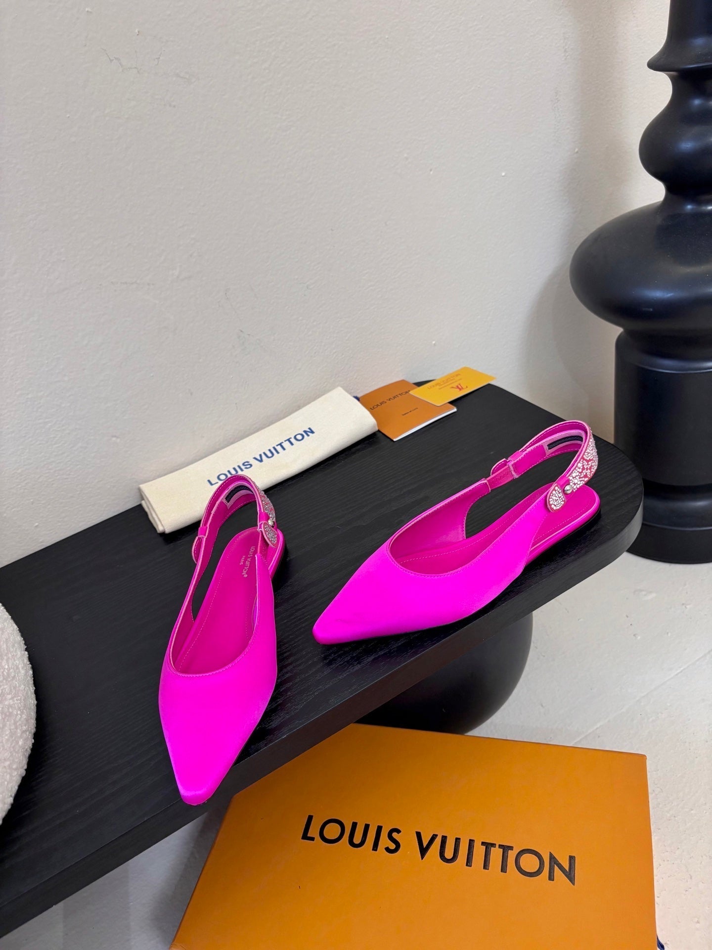 LV 26ss Legacy Slingback Flat Hot Pink Silk 627250