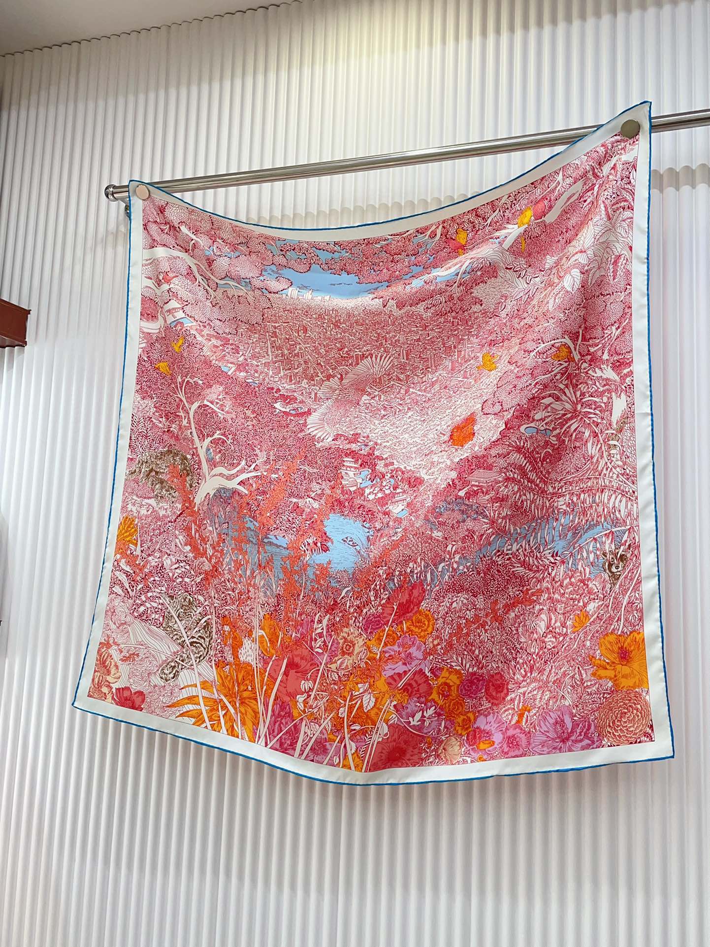 Retour A La Nature Shawl 90 CM In Pink Colorful Silk Twill 198584