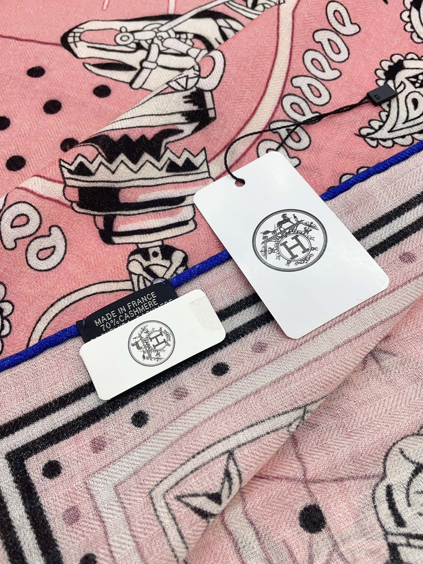 SCARF 140 CM COLORFUL 390957