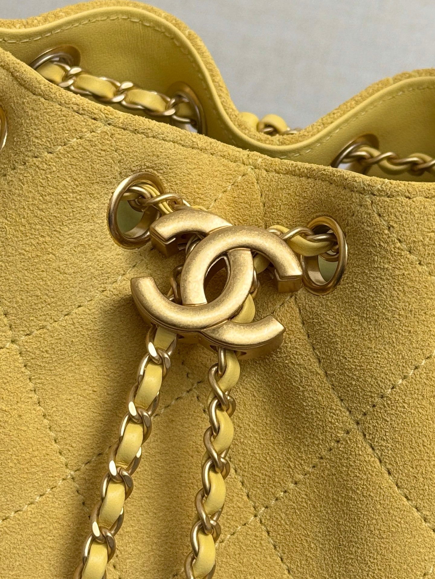 Chanel 2026 Hobo Bag 22cm Yellow Suede