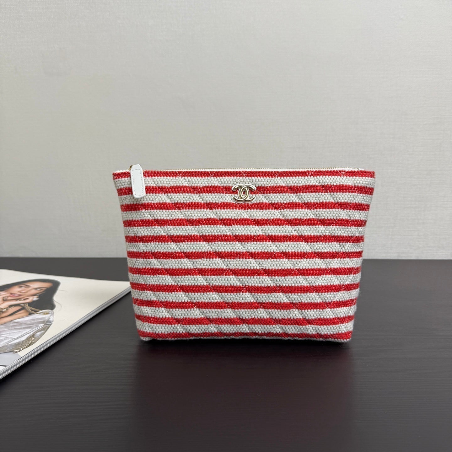 Chanel 26 Woven Clutch 19 White Red Canvas