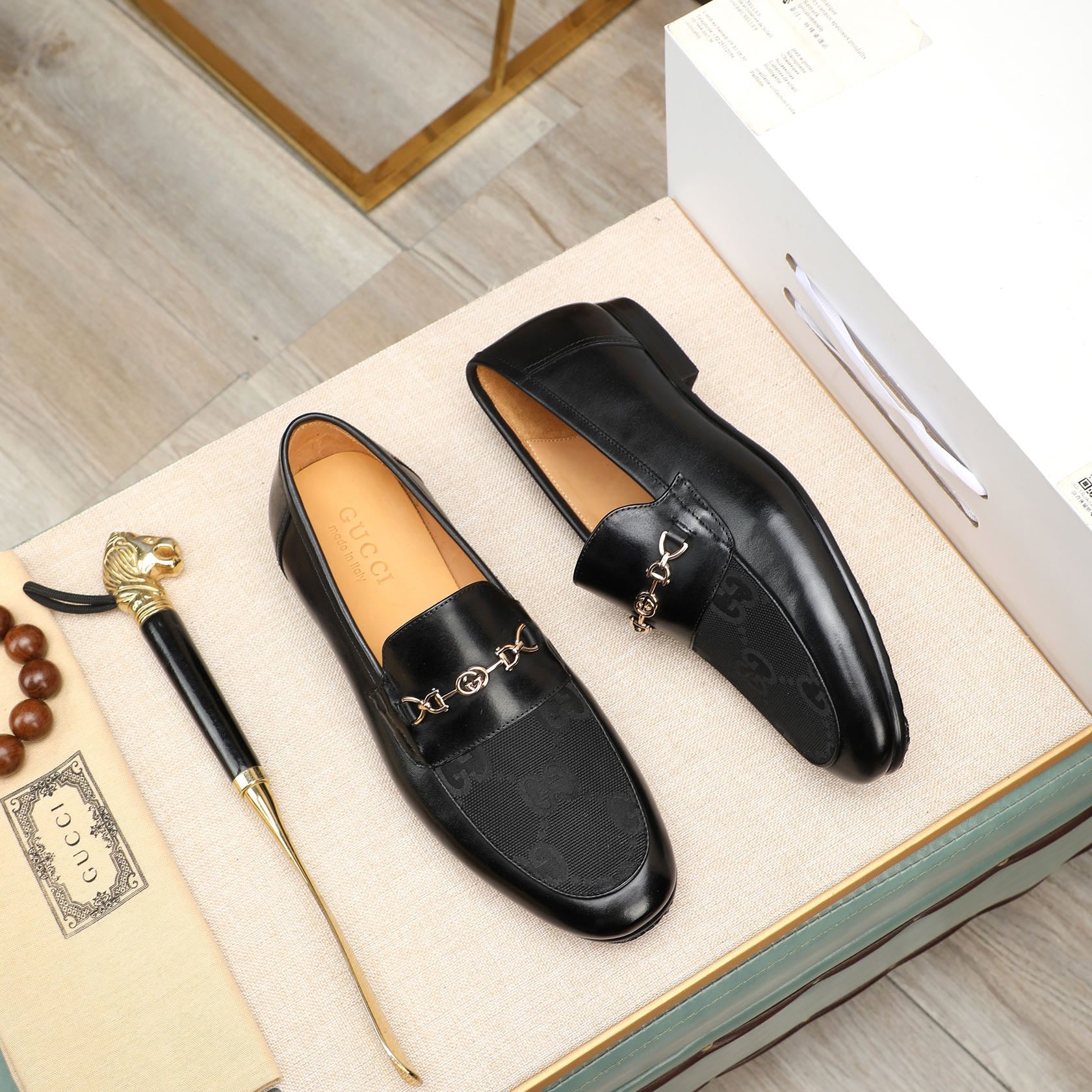 GG Men's Loafer Black Cowhide Canvas 526011