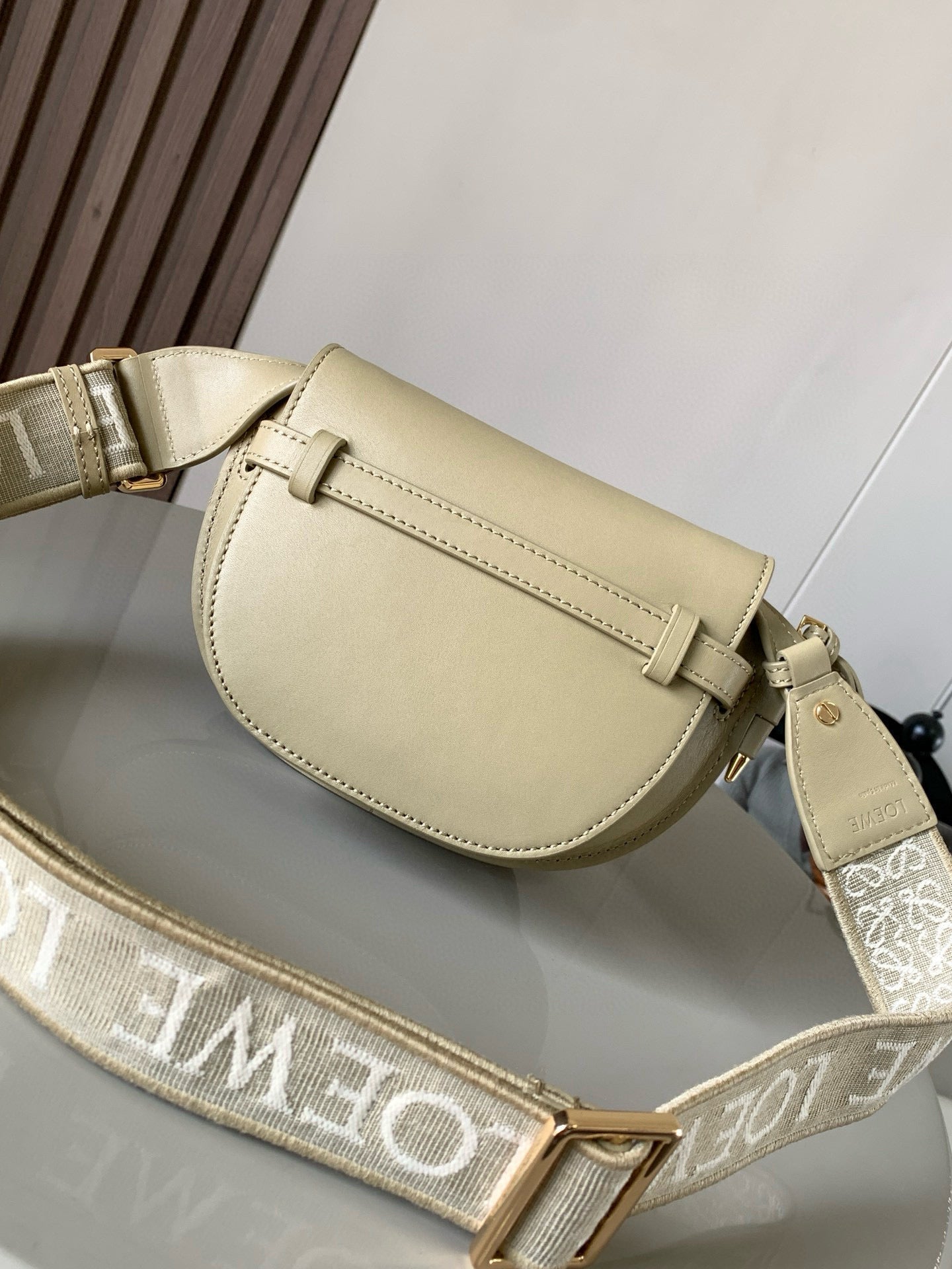 Loewe Saddle Bag 21 Beige Leather 280434