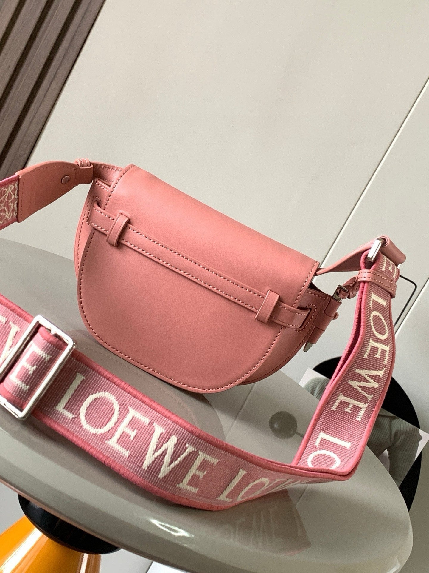 Loewe Saddle Bag 21 Pink Leather 280440