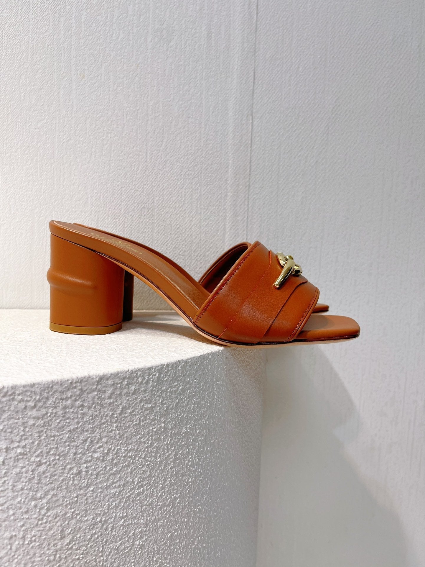 VT Leather Mules Brown Cowhide 292872