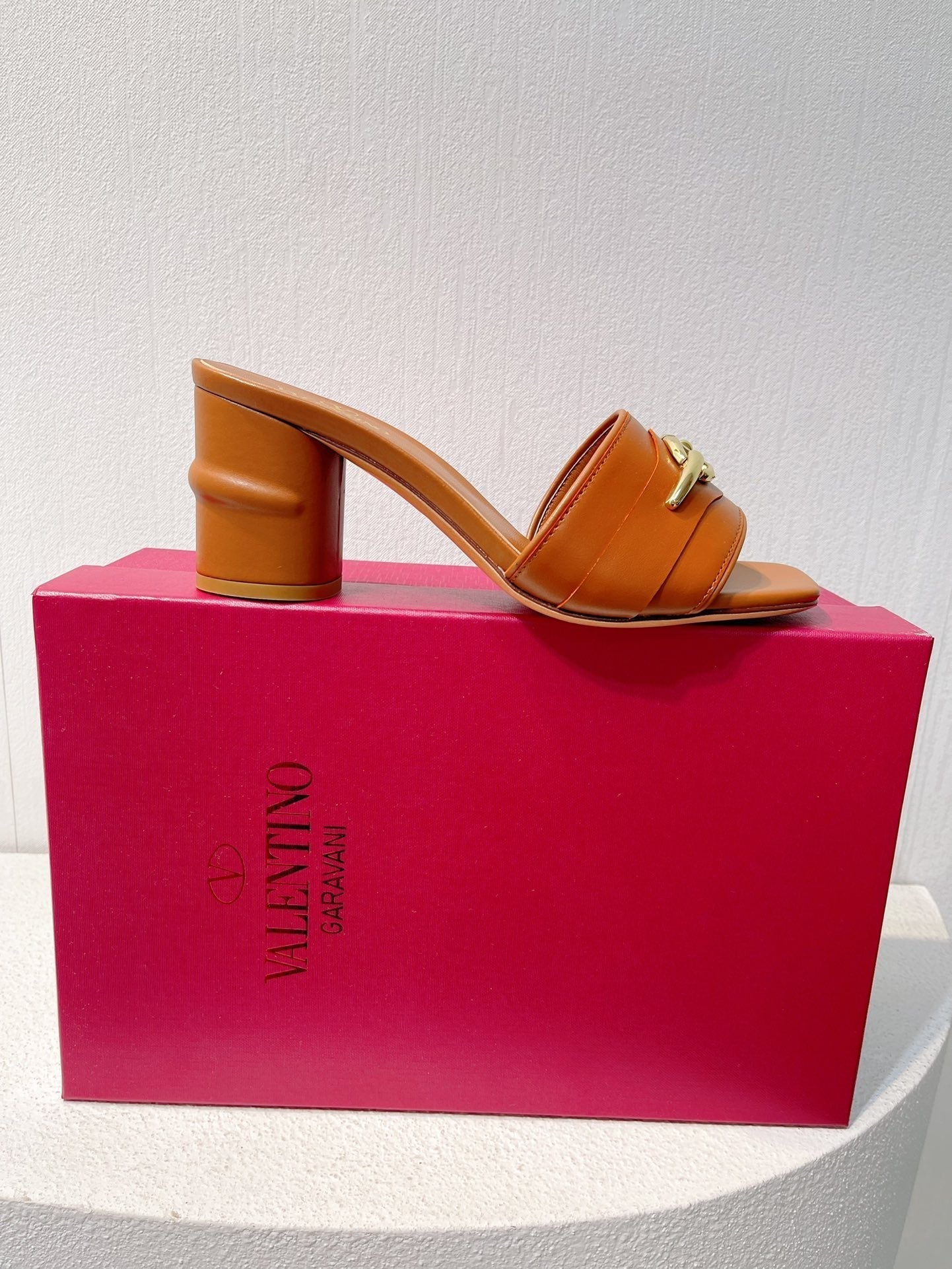 VT Leather Mules Brown Cowhide 292872