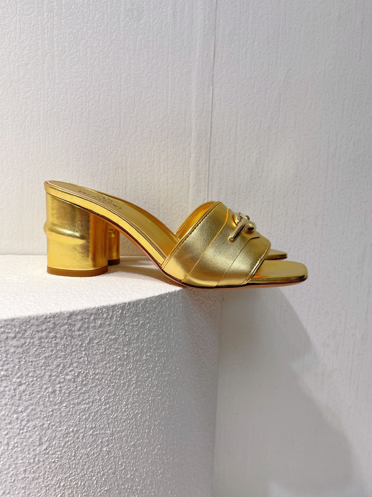 VT Leather Mules Gold Cowhide 292873