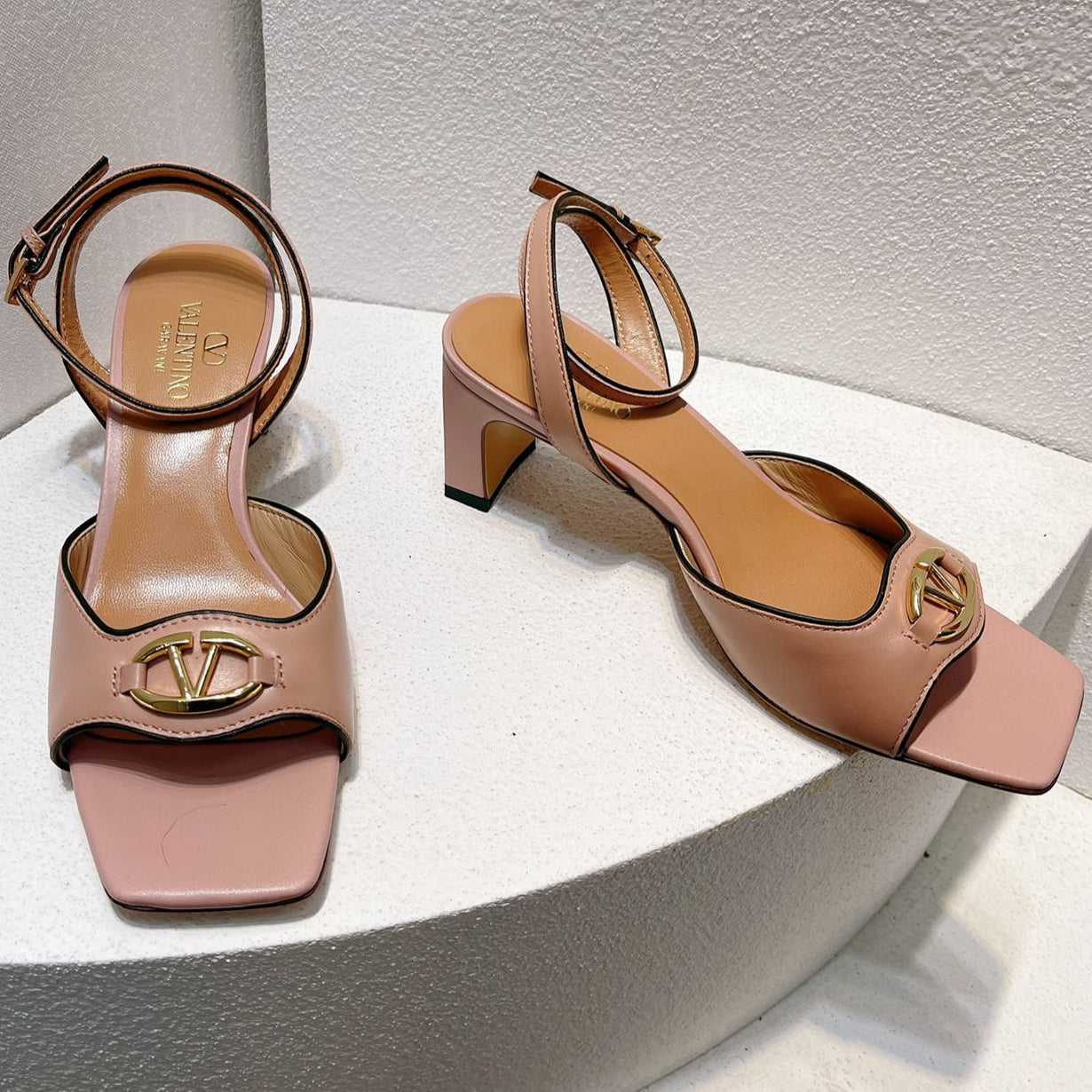 VT Sandals Heels 50mm Nude Cowhide 292773