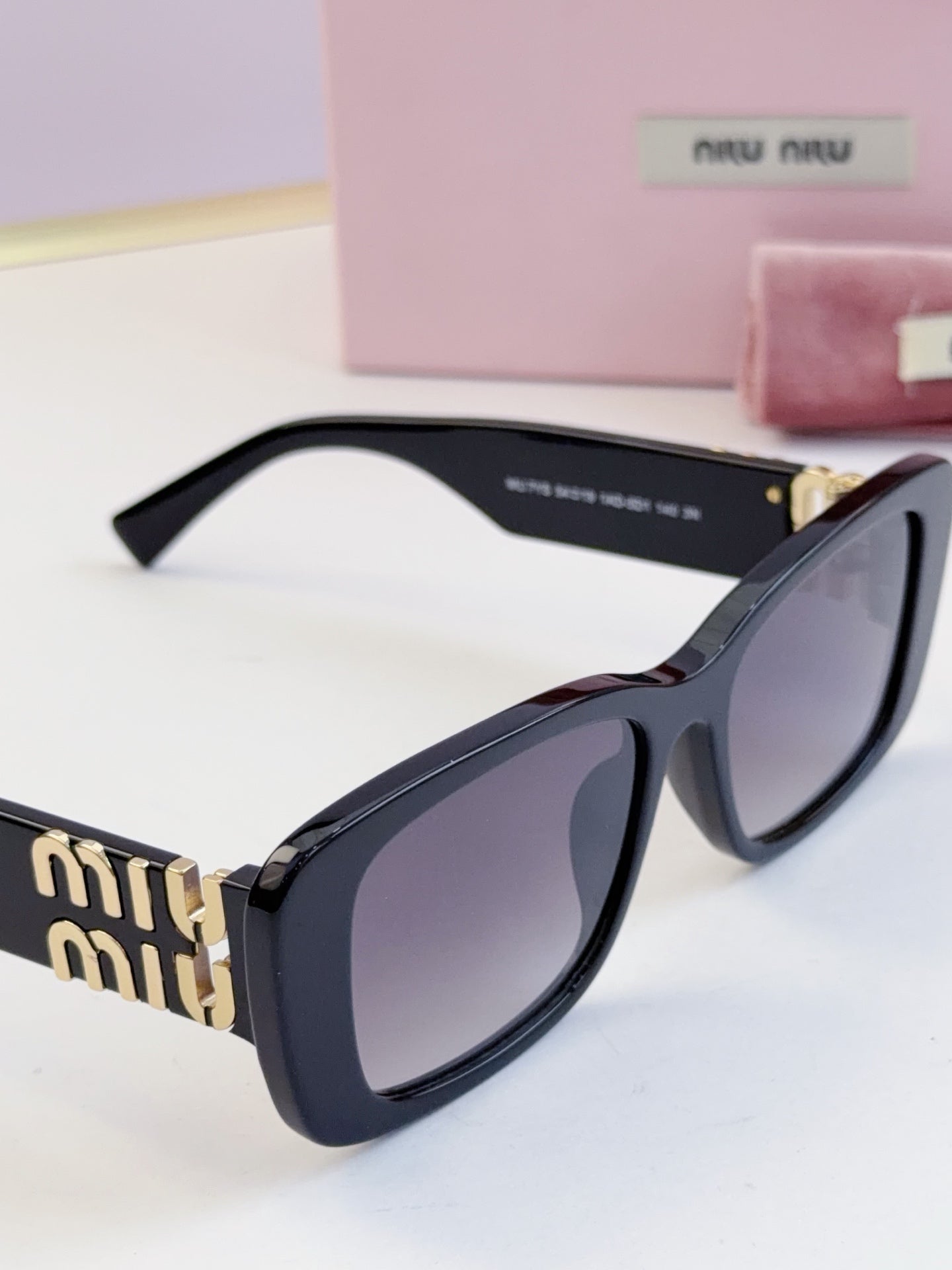 Miumiu Sunglasses MU7YS
