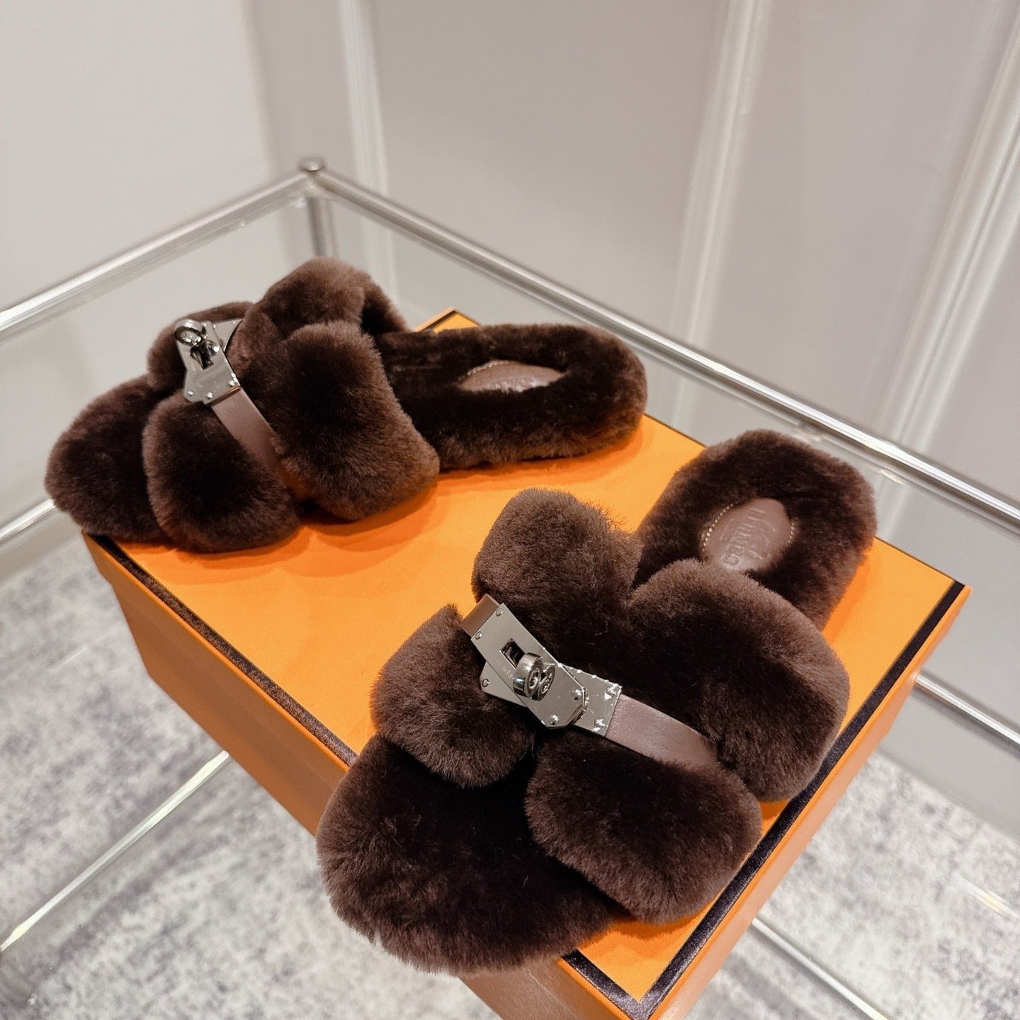 HM Oran slippers sliver buckle dark brown wool
