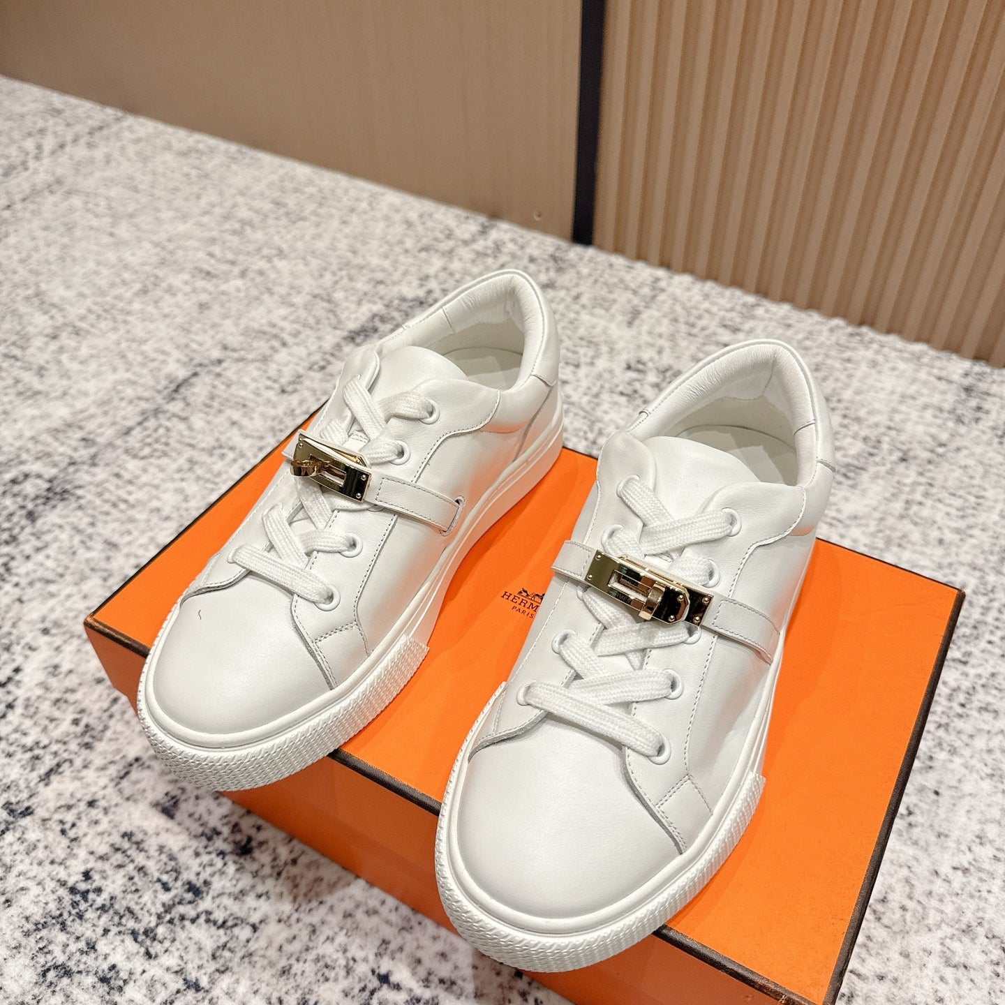 HM Casual Sneakers Gold Buckle  White Leather