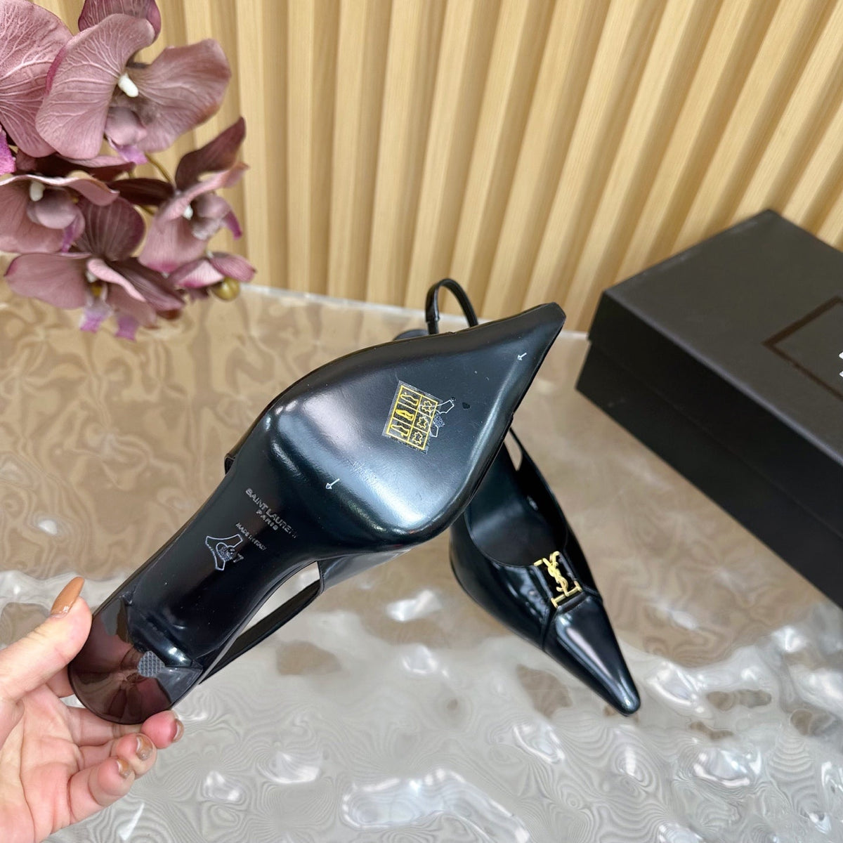 BABYLONE SLINGBACK PUMPS IN BLACK GLOSSY CALFSKIN