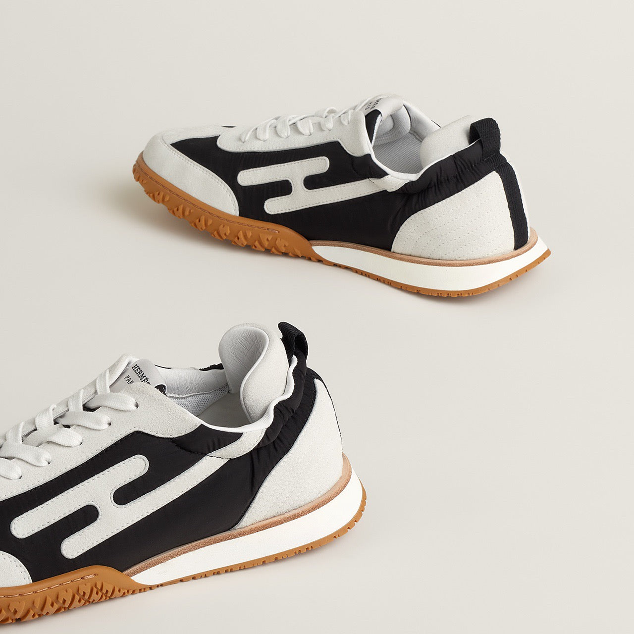 HM Men's Jet Sneaker White Black Suede 656860