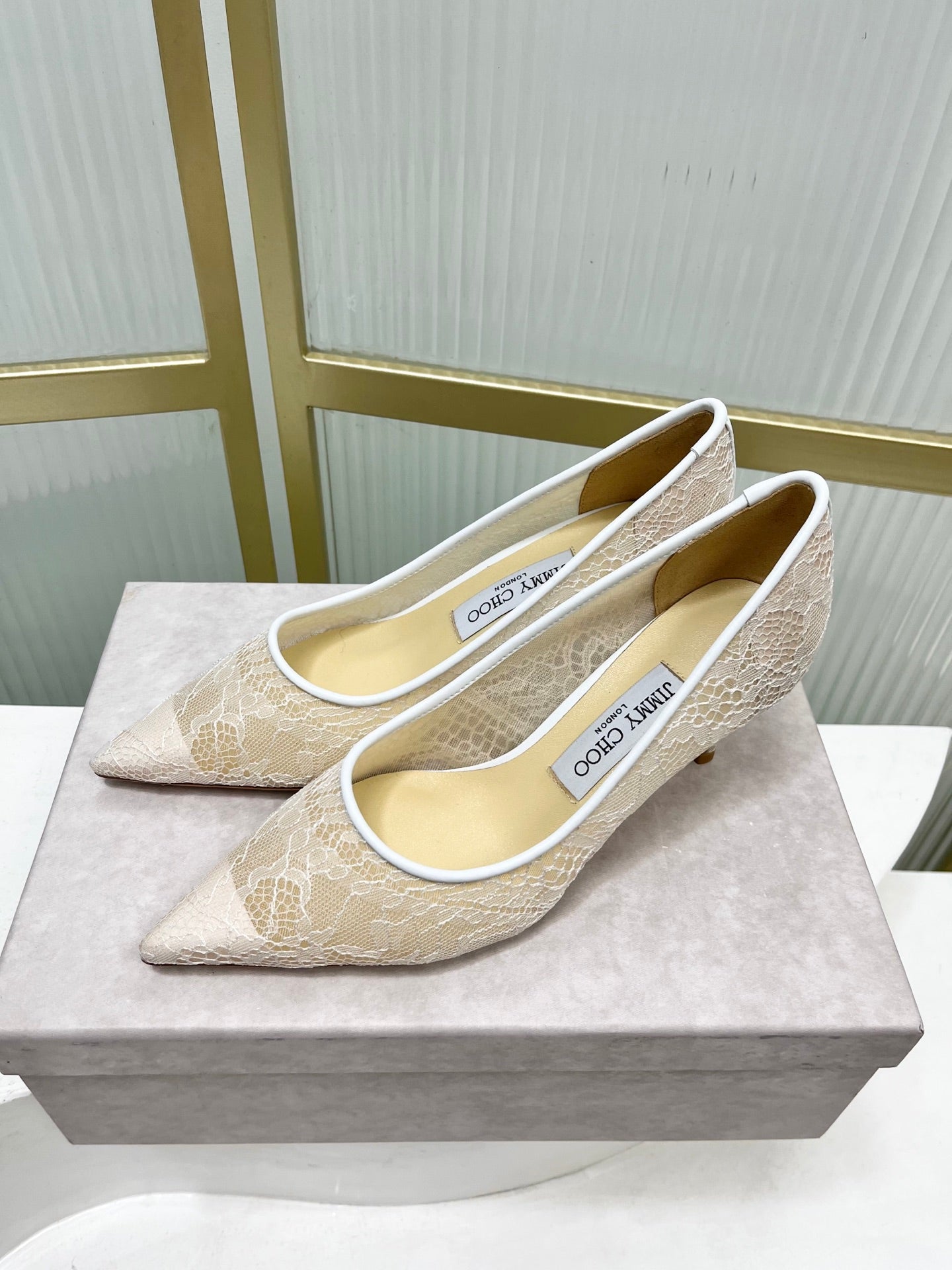 Jimmy 26s Heel Pump 65 White Beige Lace Sheepskin 605961