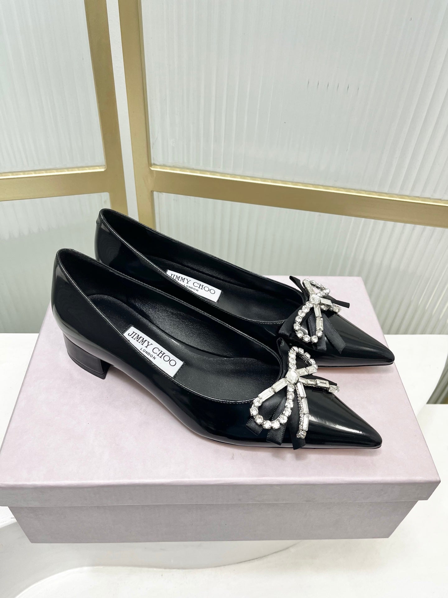 Jimmy 26s Pointed Toe Pump 25 Black Patent Cowhide 605965