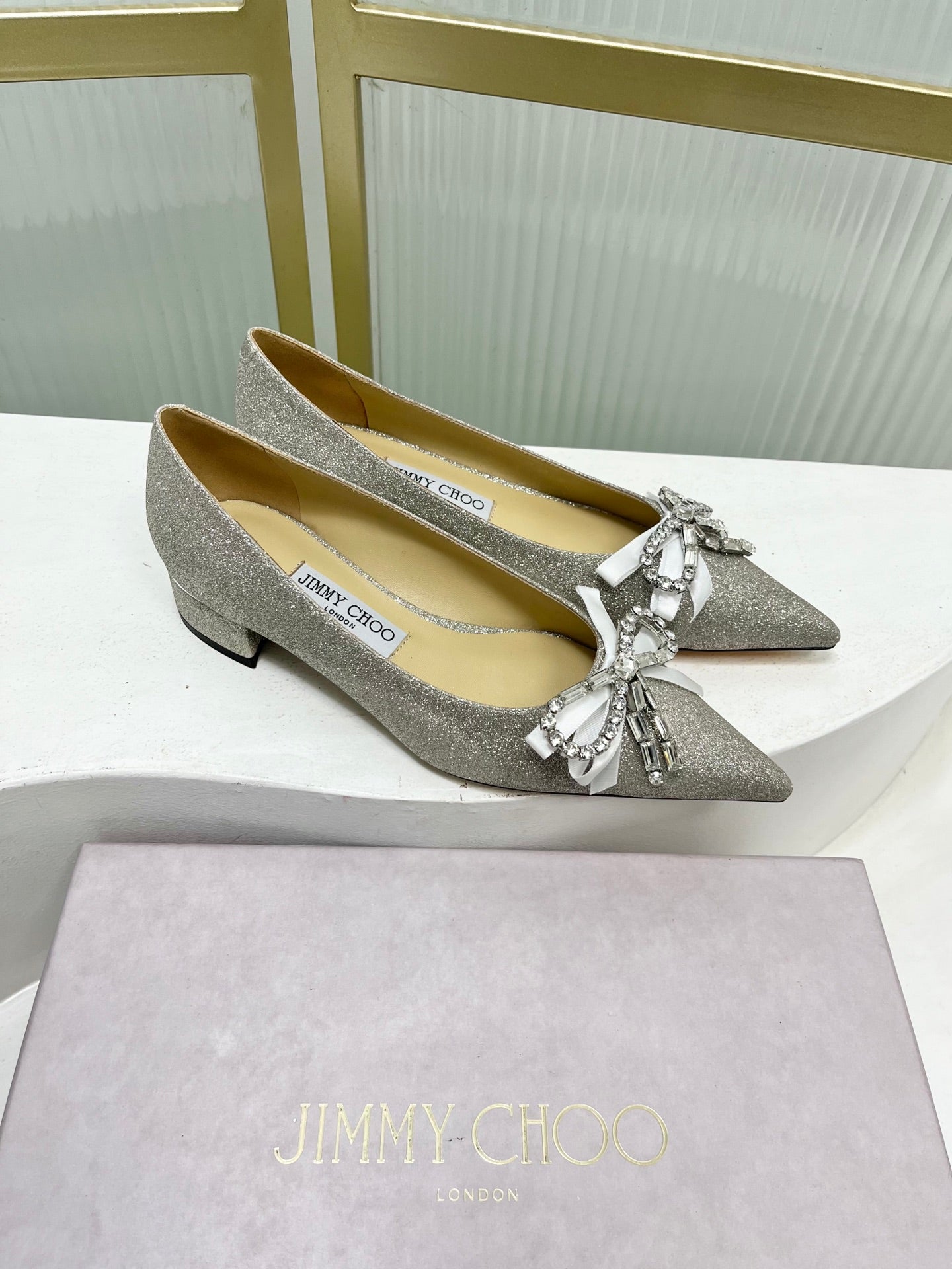 Jimmy 26s Pointed Toe Pump 25 Silver Glitter Cowhide 605967
