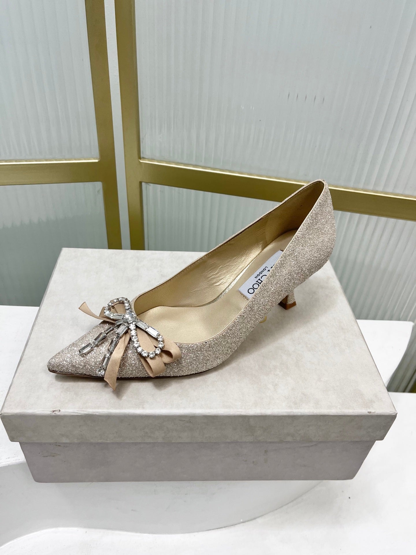 Jimmy 26s Pointed Toe Pump 55 Gold Glitter Cowhide 605969