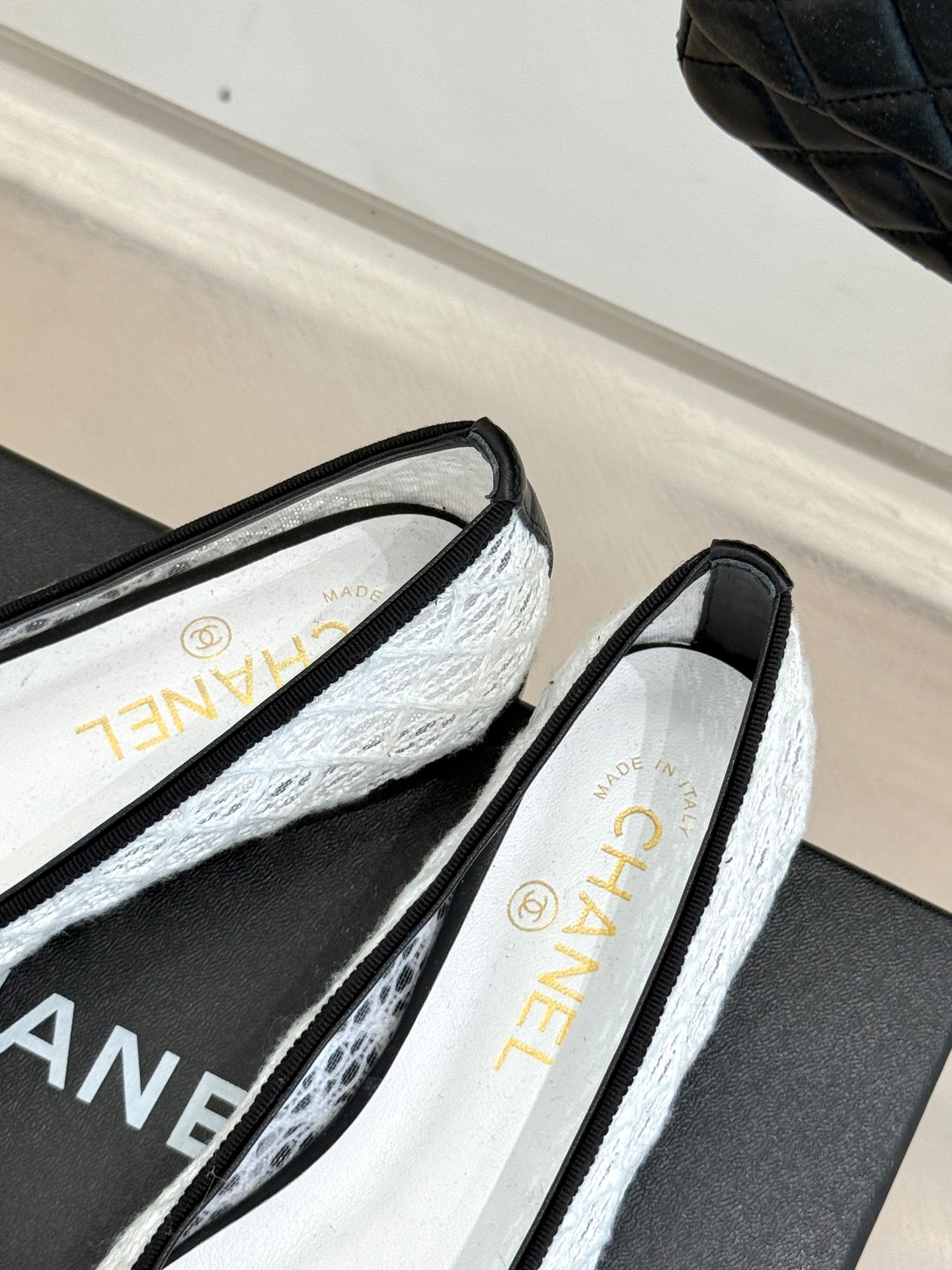 Chanel 25 Ballet Flat White Black Woven Lambskin 473057