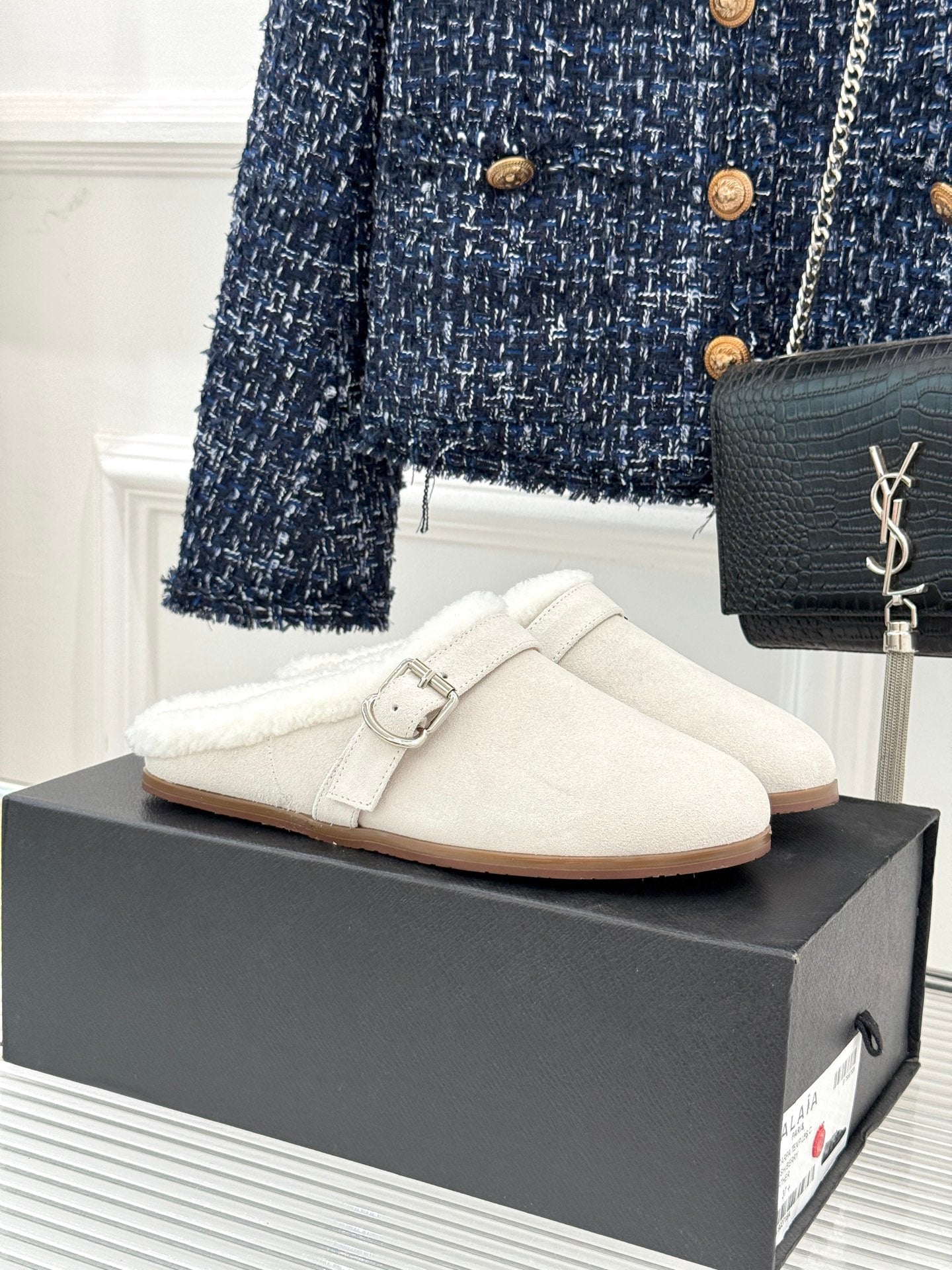 Alaia 25WF slippers belt buckle white suede wool 472228
