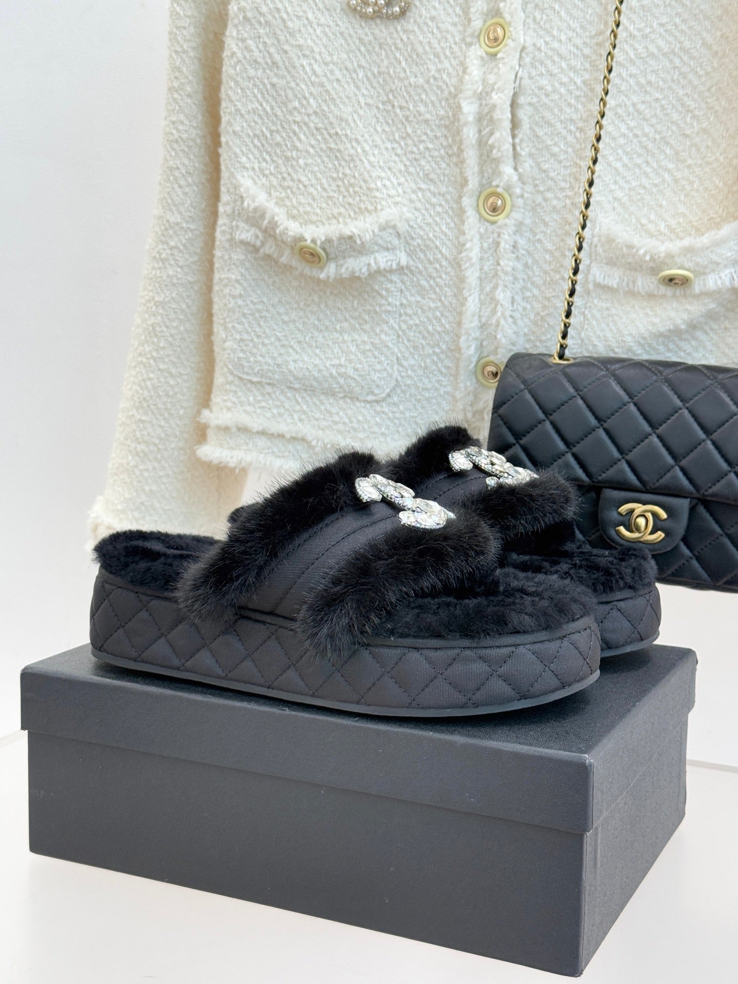 CC slipper double C rhinestone buckle black wool 512051