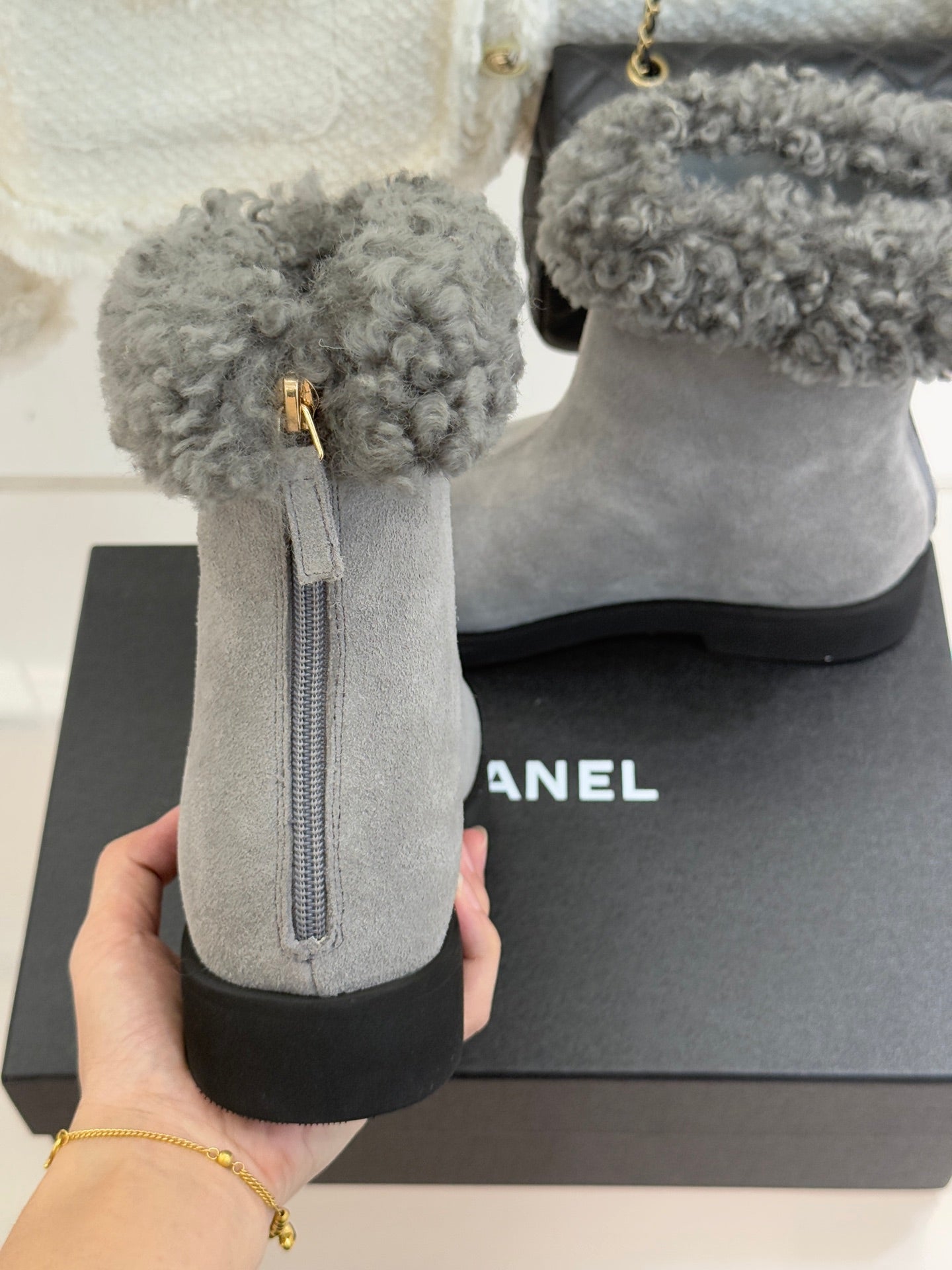 CC 25s Ankle Boots Gray Black Suede Wool 512067