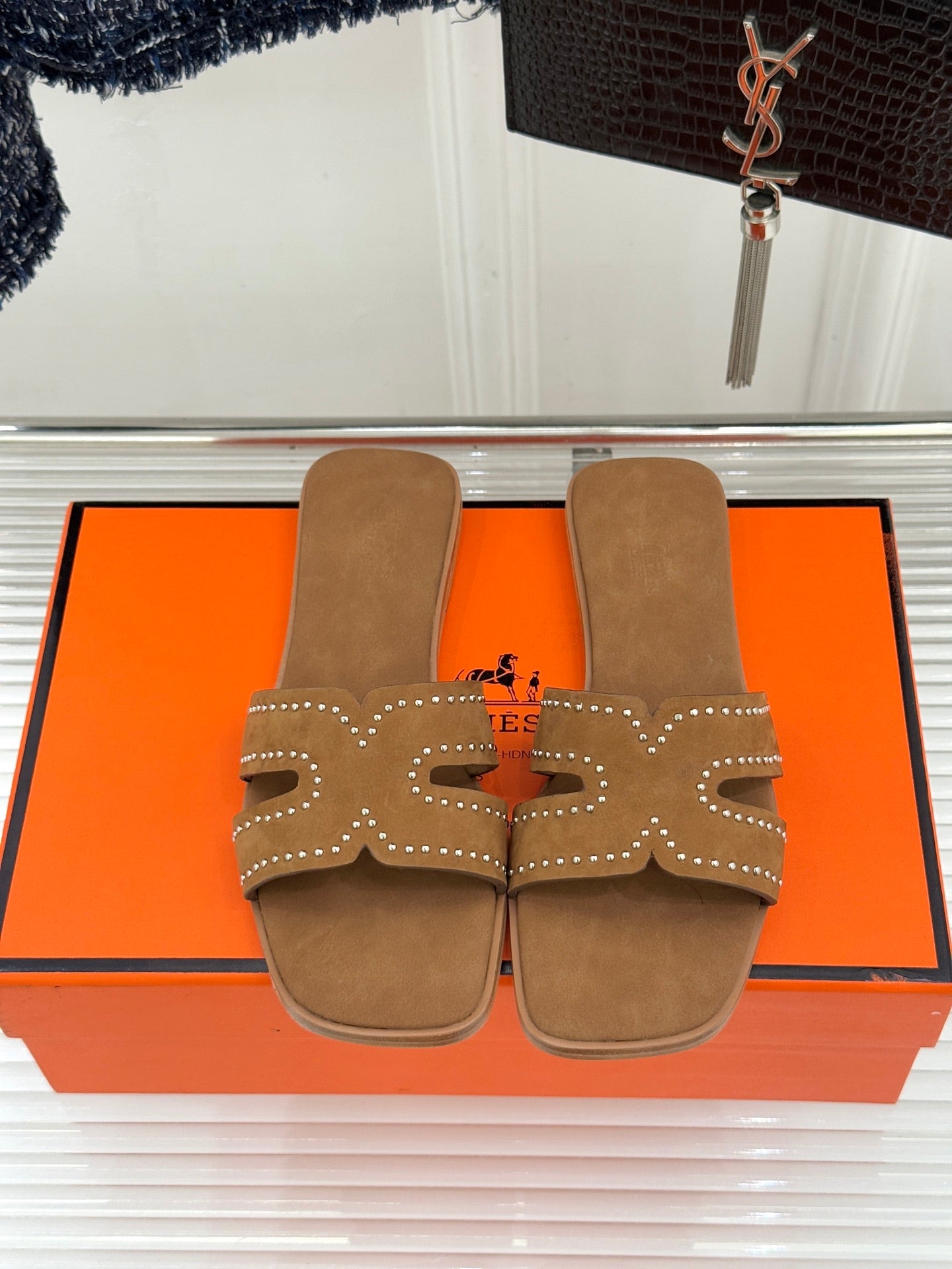 HM 26ss Flat Slippers Brown Suede 642830