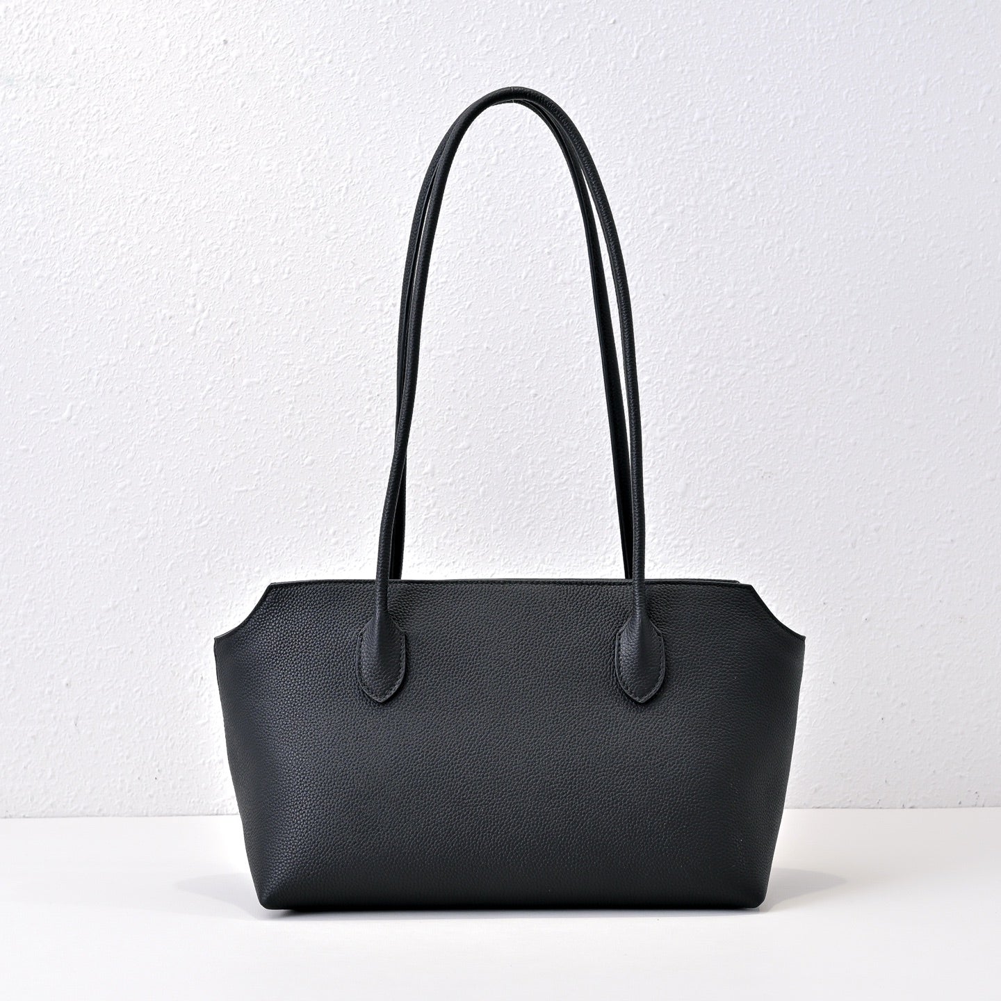 The Row Terasse Shoulder Bag 32cm Black Calfskin