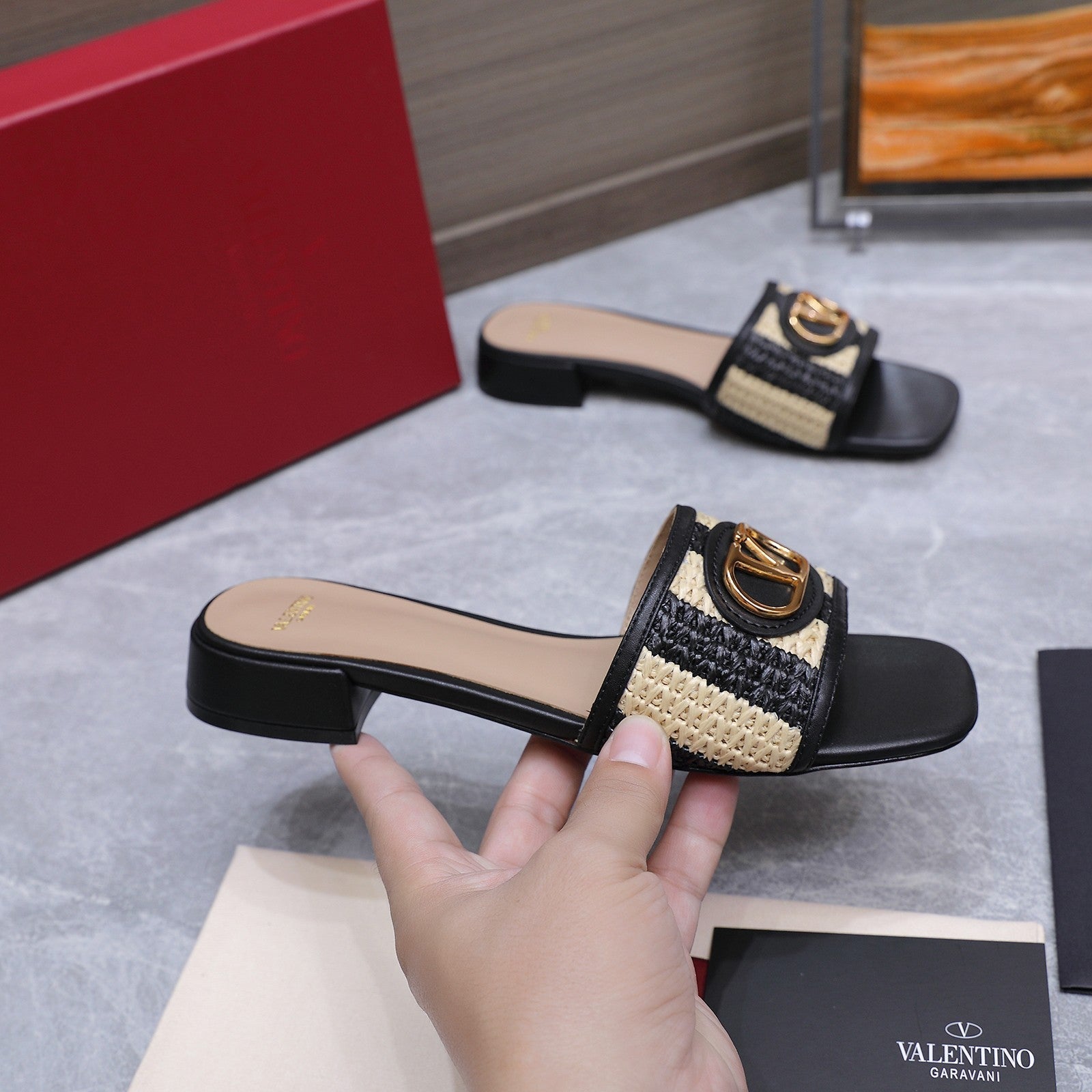 Valentino 2026 Garavani VLogo Signature 15mm Slipper Woven Leather 864505