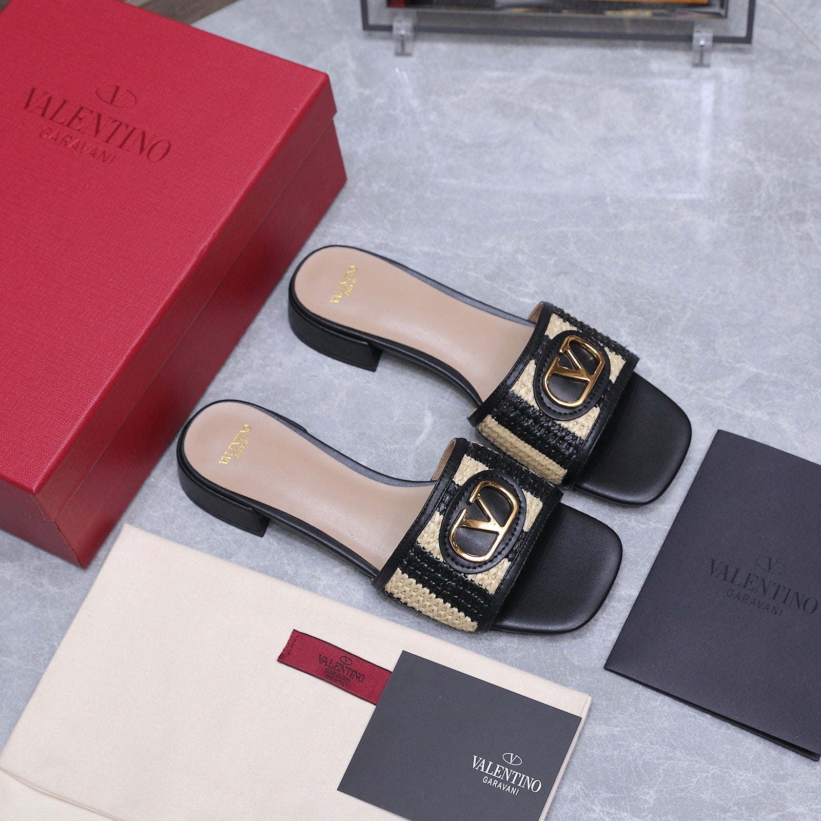 Valentino 2026 Garavani VLogo Signature 15mm Slipper Woven Leather 864505