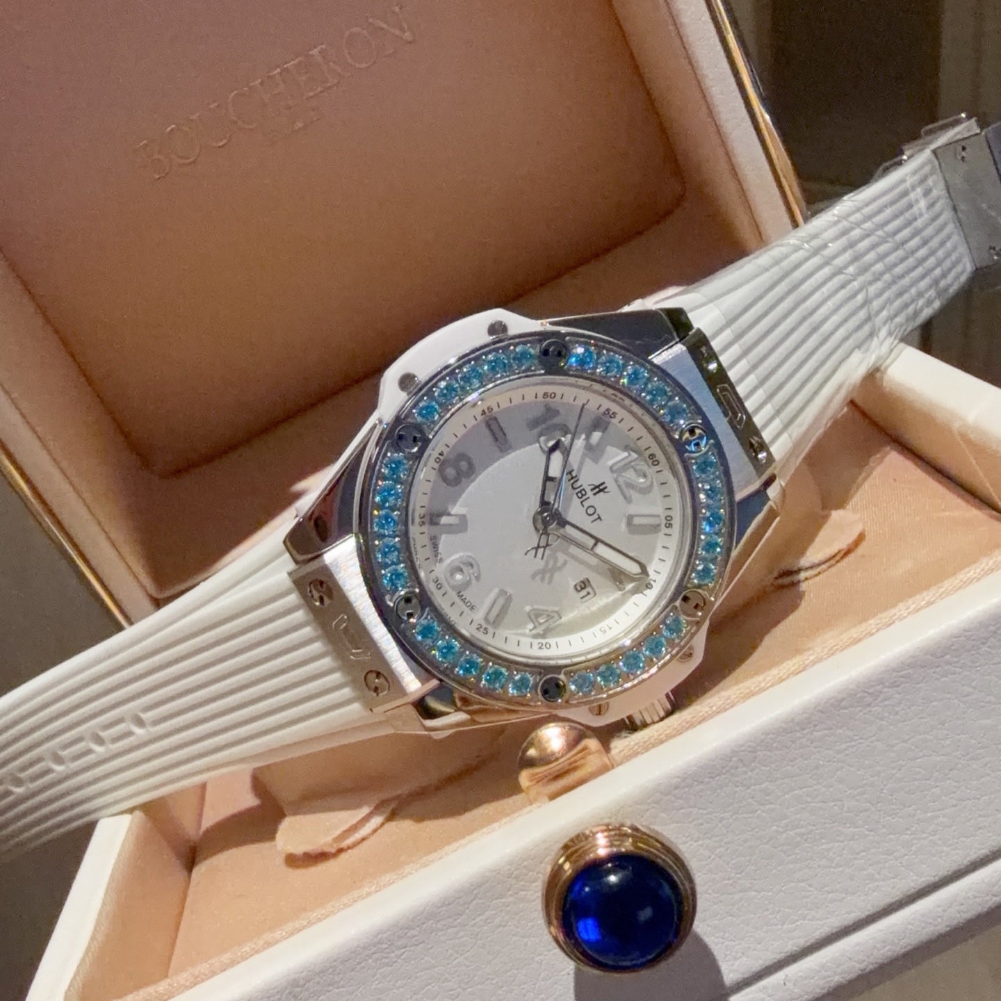 Hublot Big Bang One Click Joyful Steel Sky Blue 33mm Watch White Strap