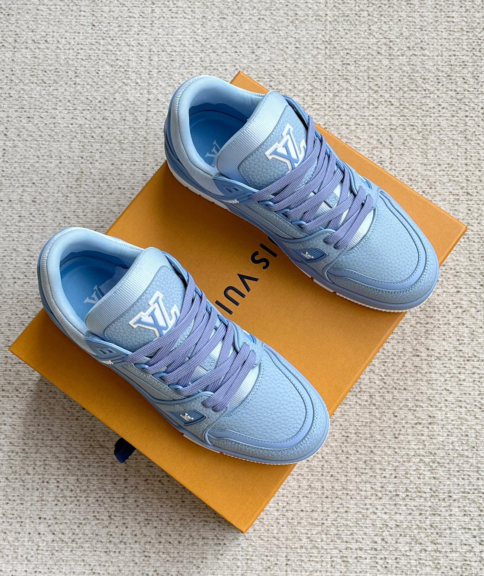 LV TRAINER SHOES SAPPHIRE BLUE GRAINED CALFSKIN