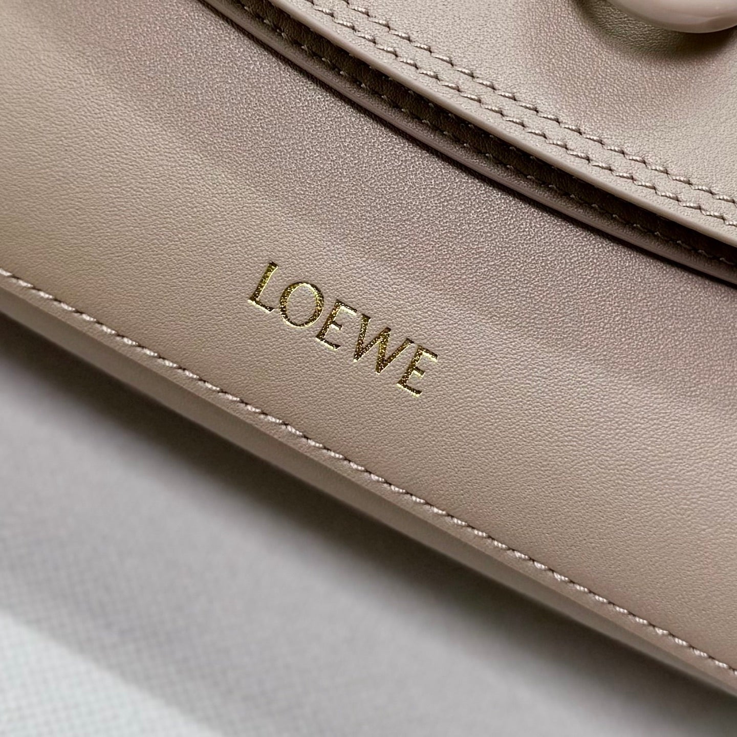 Loewe Ola Medium Bag Nude Beige Calfskin 274679
