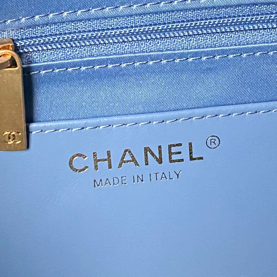 CC 2025 Classic Flap Bag Blue Denim Fabric Gold Hardware 296416