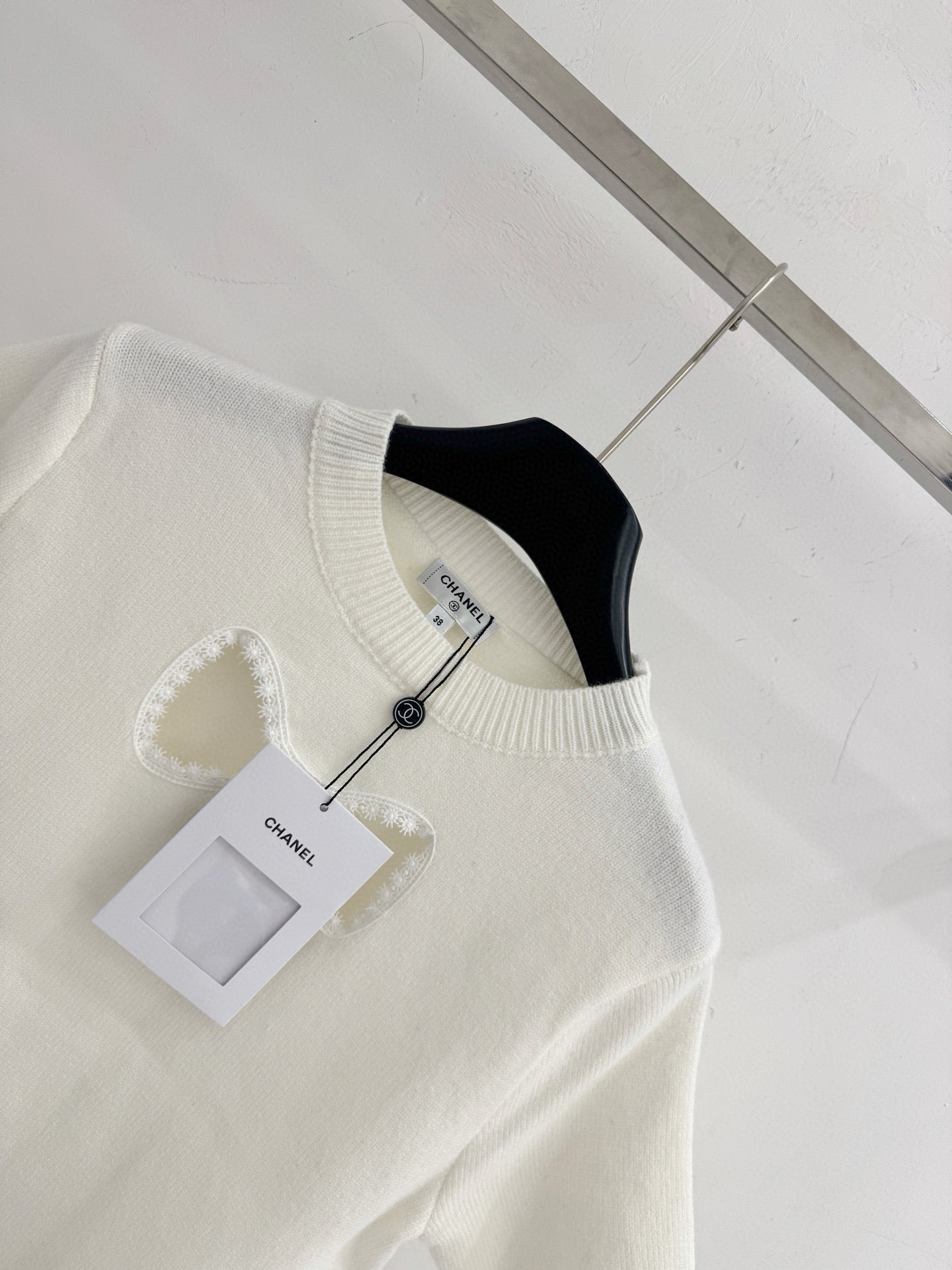 Chanel 2026 Bow Lace Trim Knit Short-Sleeve Top Black and White Wool 150436