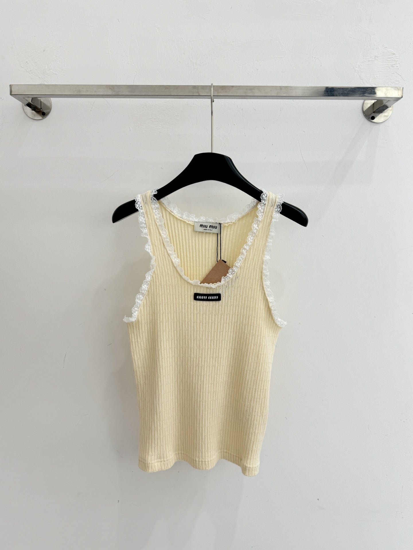 Miumiu 2026 Lace-trimmed Knit Short-sleeved Top Tencel Wool 179450