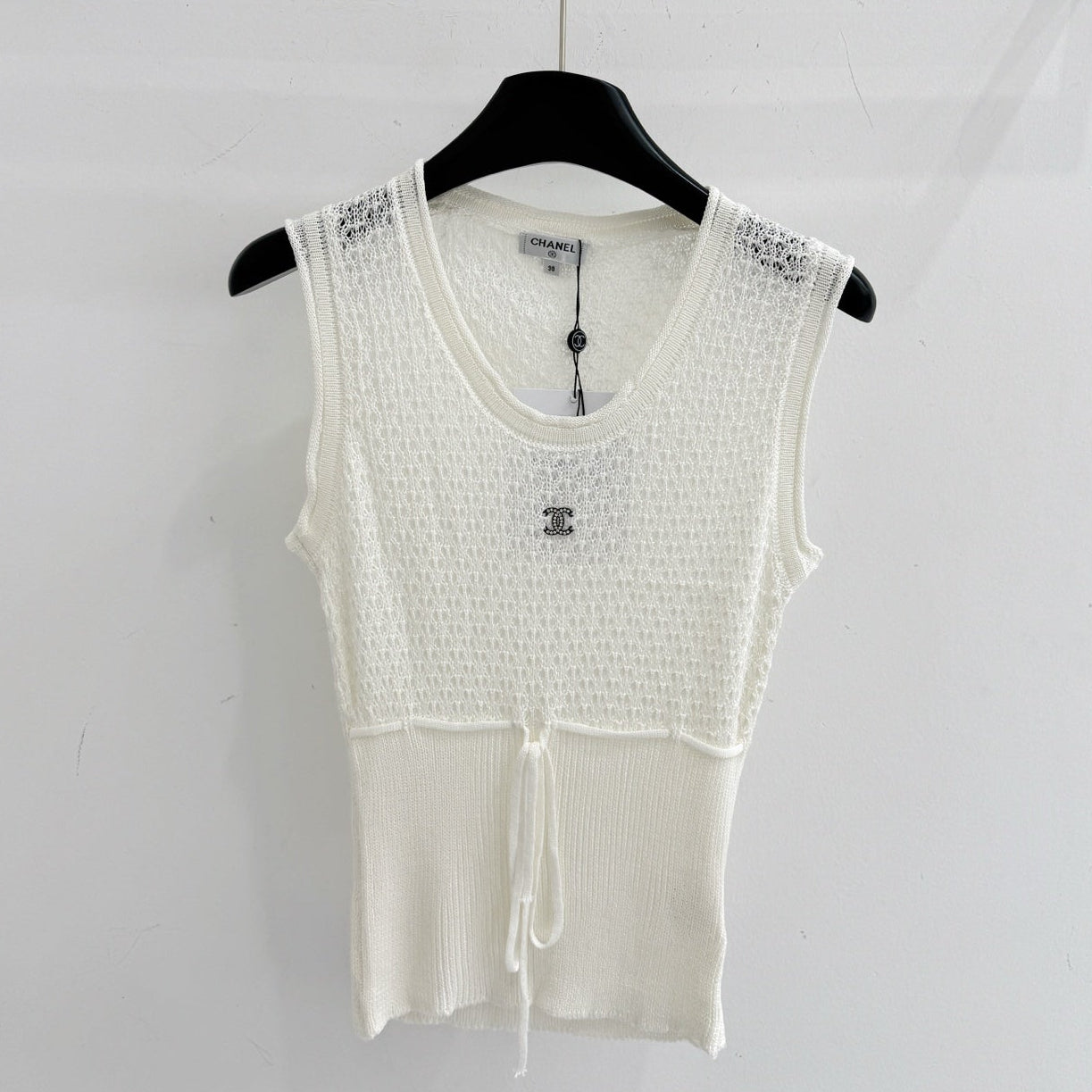 Chanel 2026 Knit Sleeveless Top White Mesh Acrylic 294460
