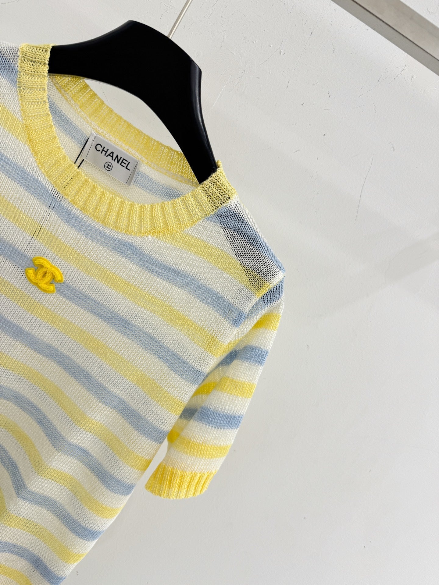 Chanel 2026 Striped Knit Short-sleeved Top Tencel Nylon 316880