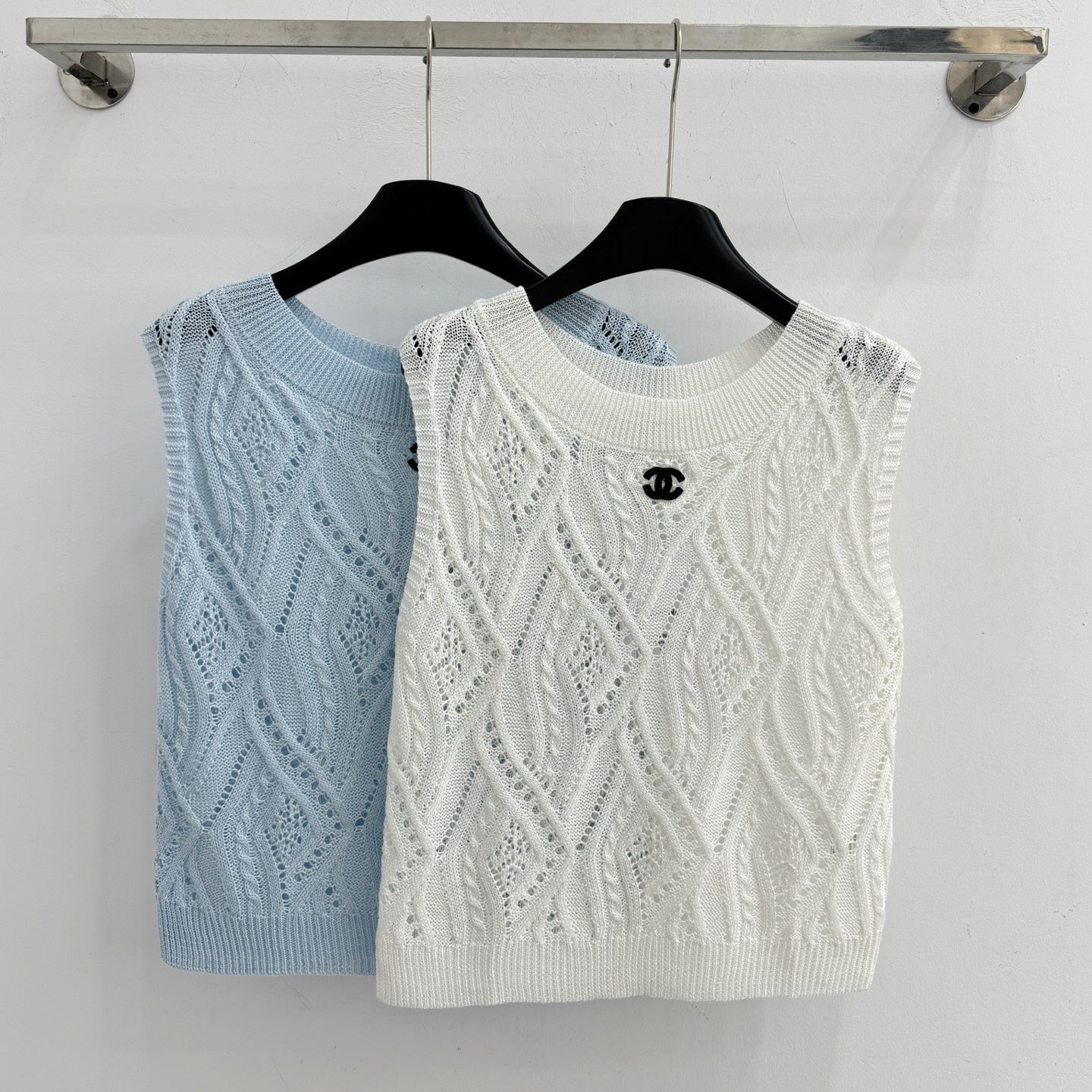 Chanel 2026 Hollow-Out Knitted Vest Blue and White Wool 336792