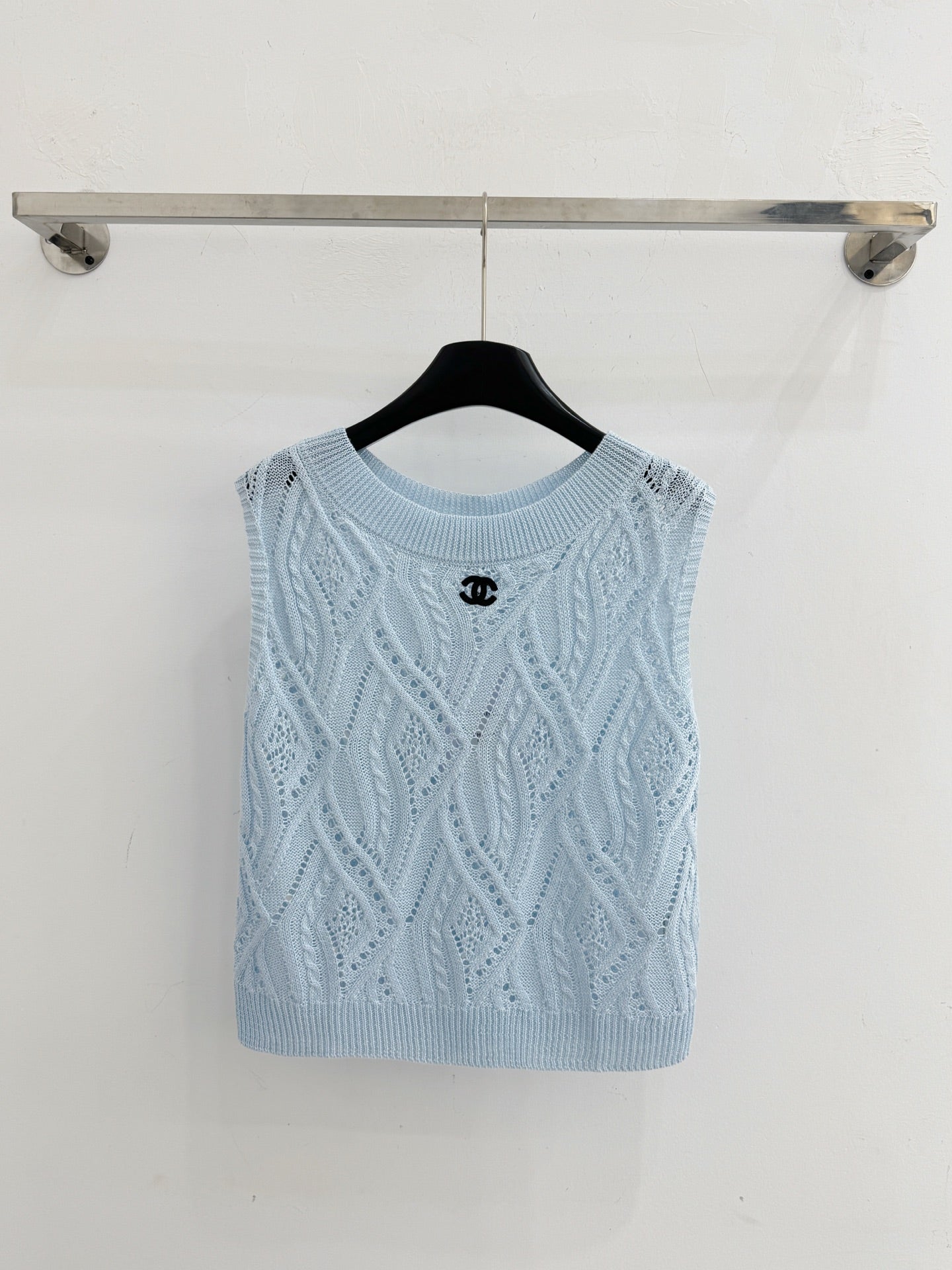 Chanel 2026 Hollow-Out Knitted Vest Blue and White Wool 336792