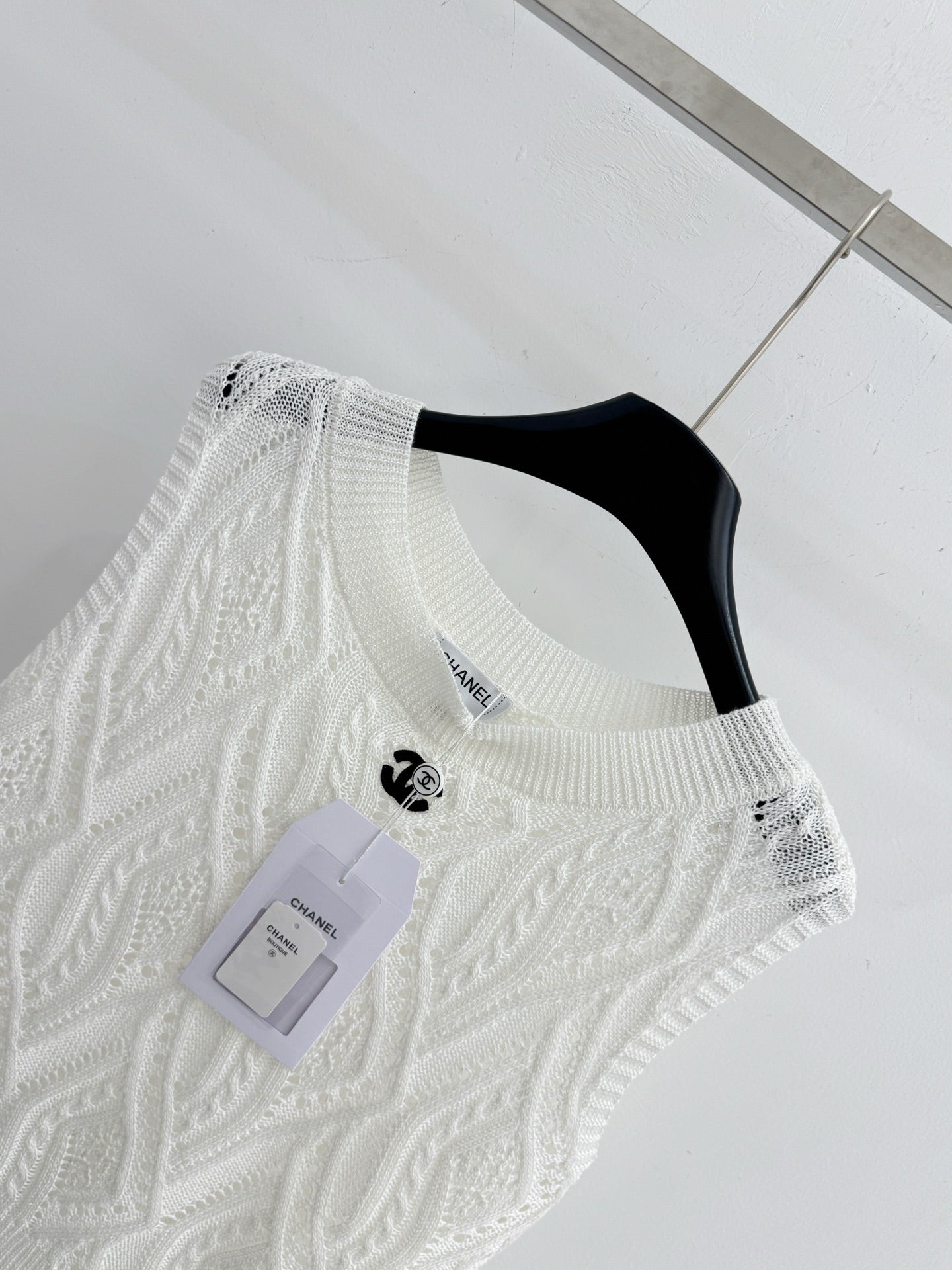 Chanel 2026 Hollow-Out Knitted Vest Blue and White Wool 336792