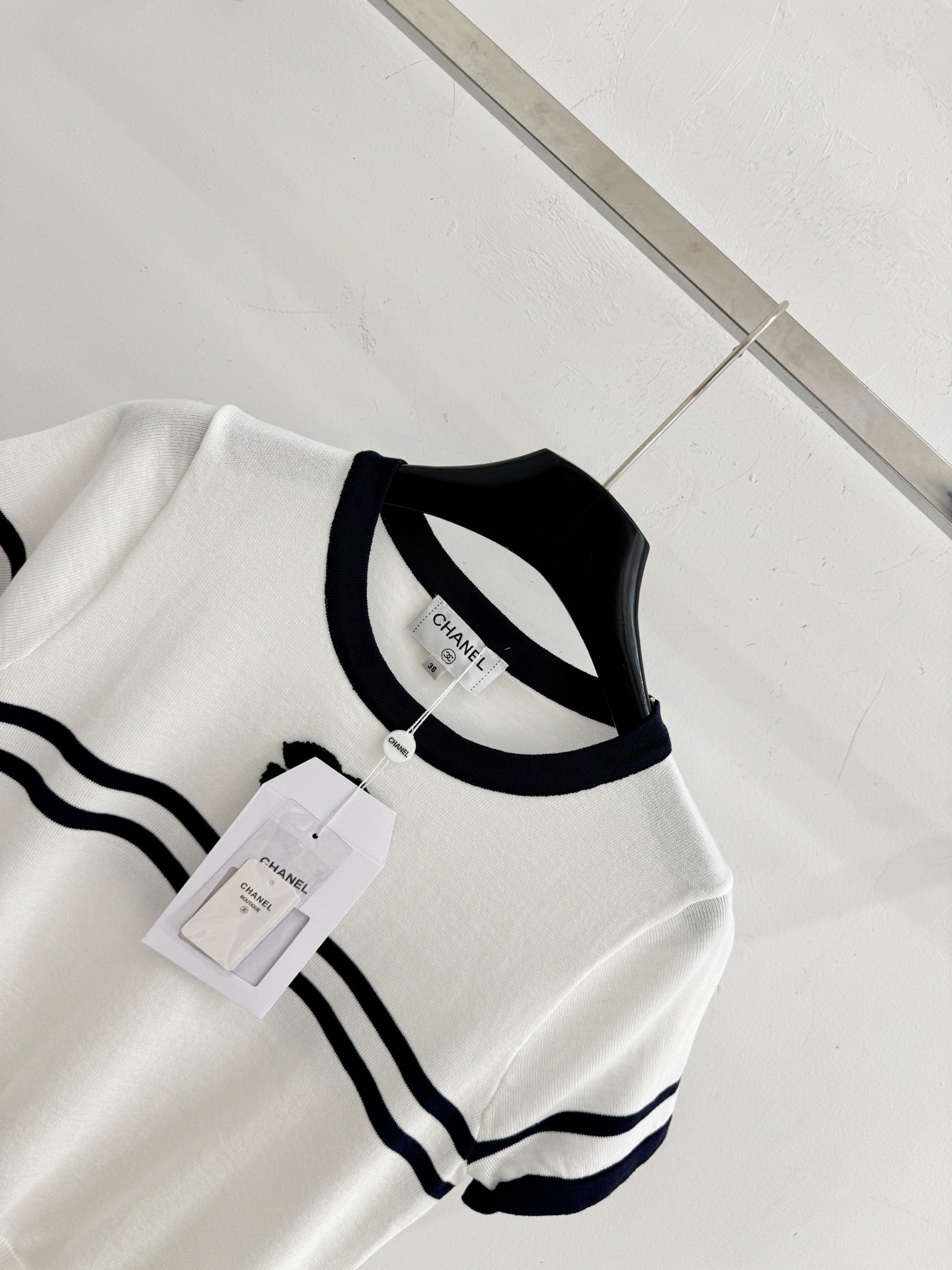 Chanel 2026 Striped Short-Sleeve Knit Top Wool Cashmere 516694