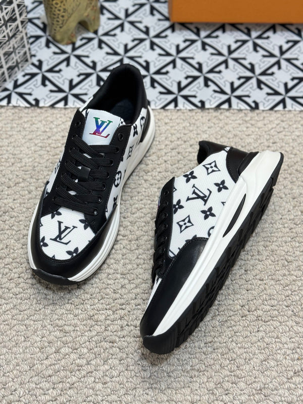 LV TRAINERS IN BLACK CALFSKIN AND WHITE JACQUARD